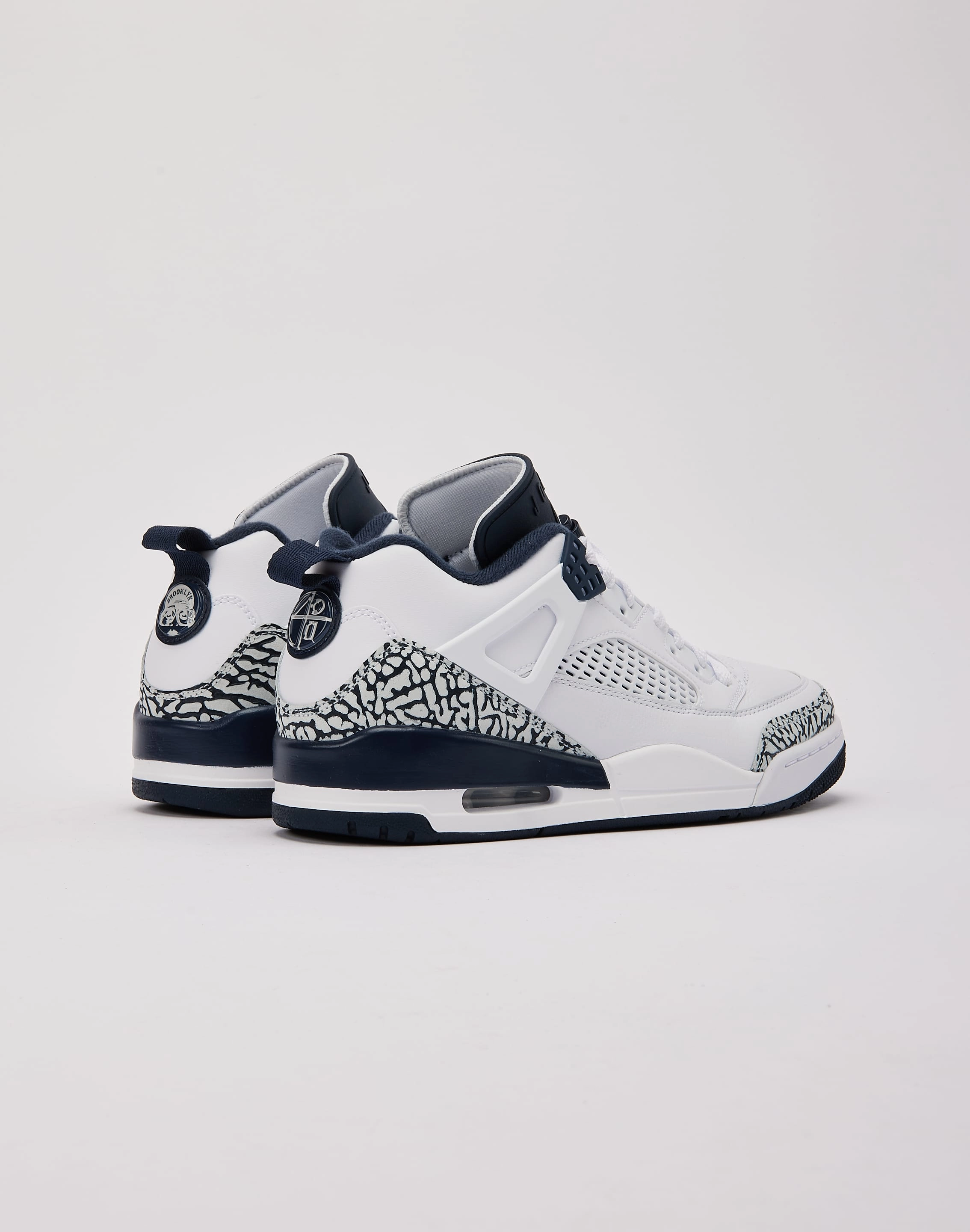 Jordan Spizike Low Elastic Collar Fit sophisticated adults