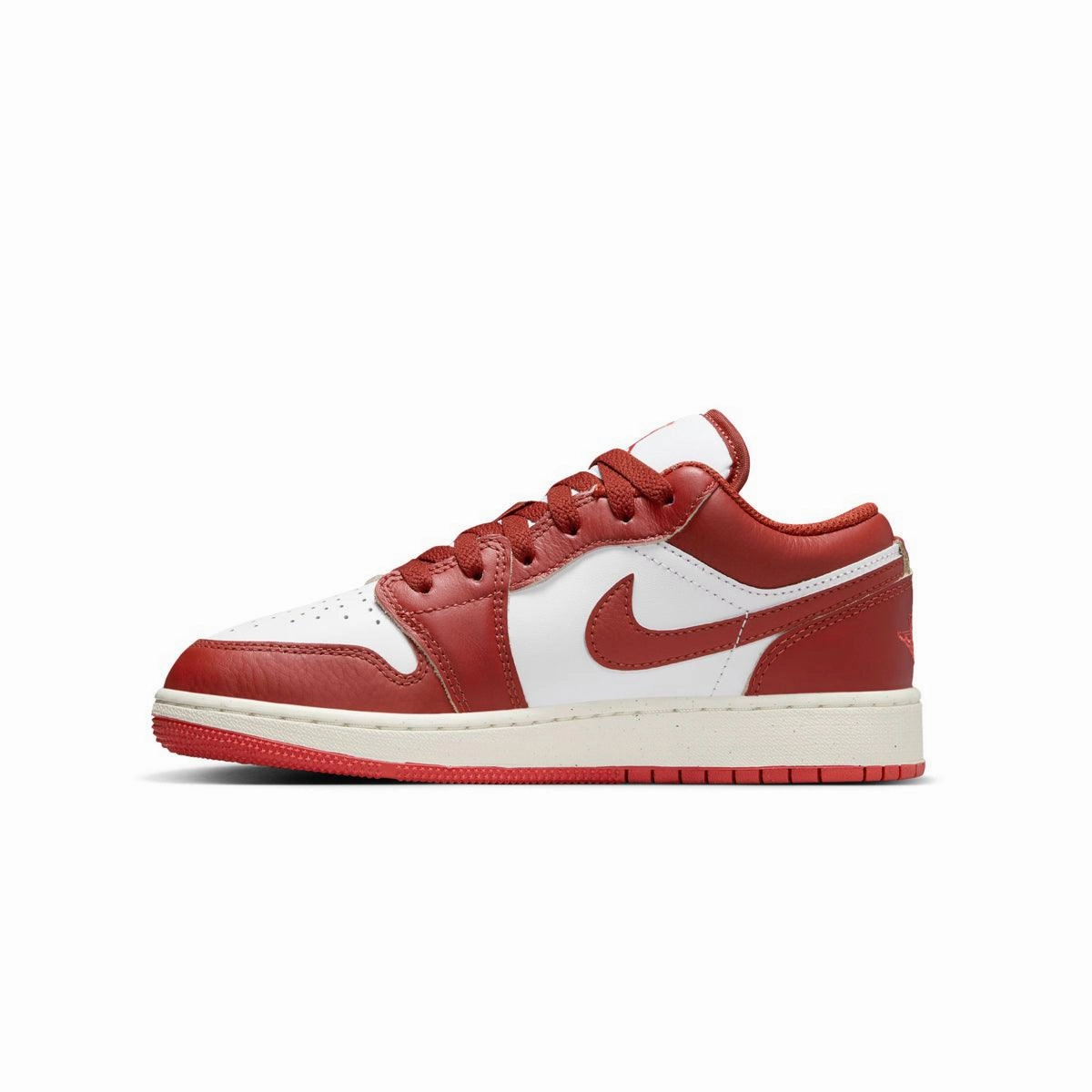 Sweat Wicking Technology slip - on style Kids Air Jordan 1 Low SE 'Dune Red'