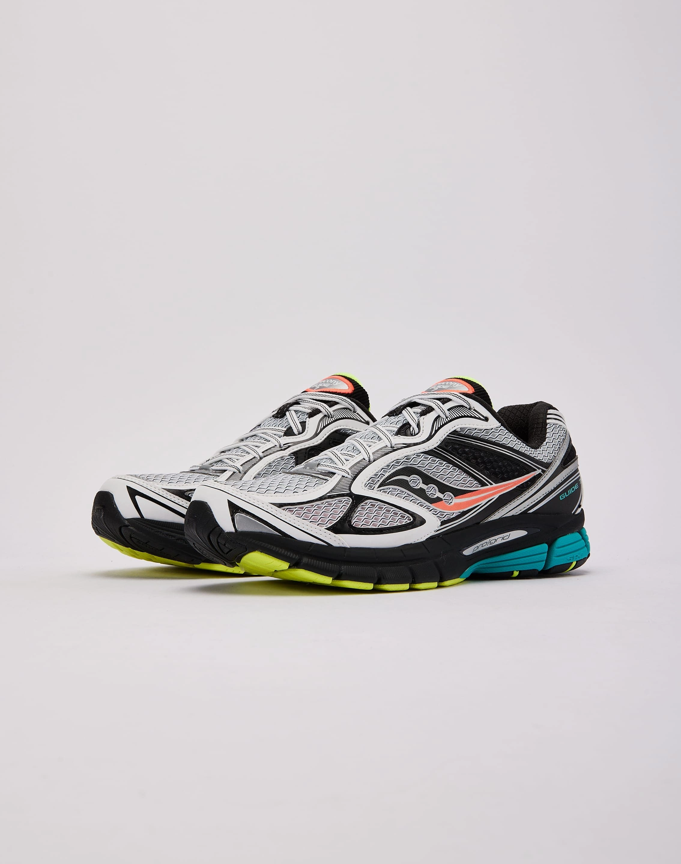 Saucony ProGrid Guide 7 Shock Absorbing Plate Springy ride