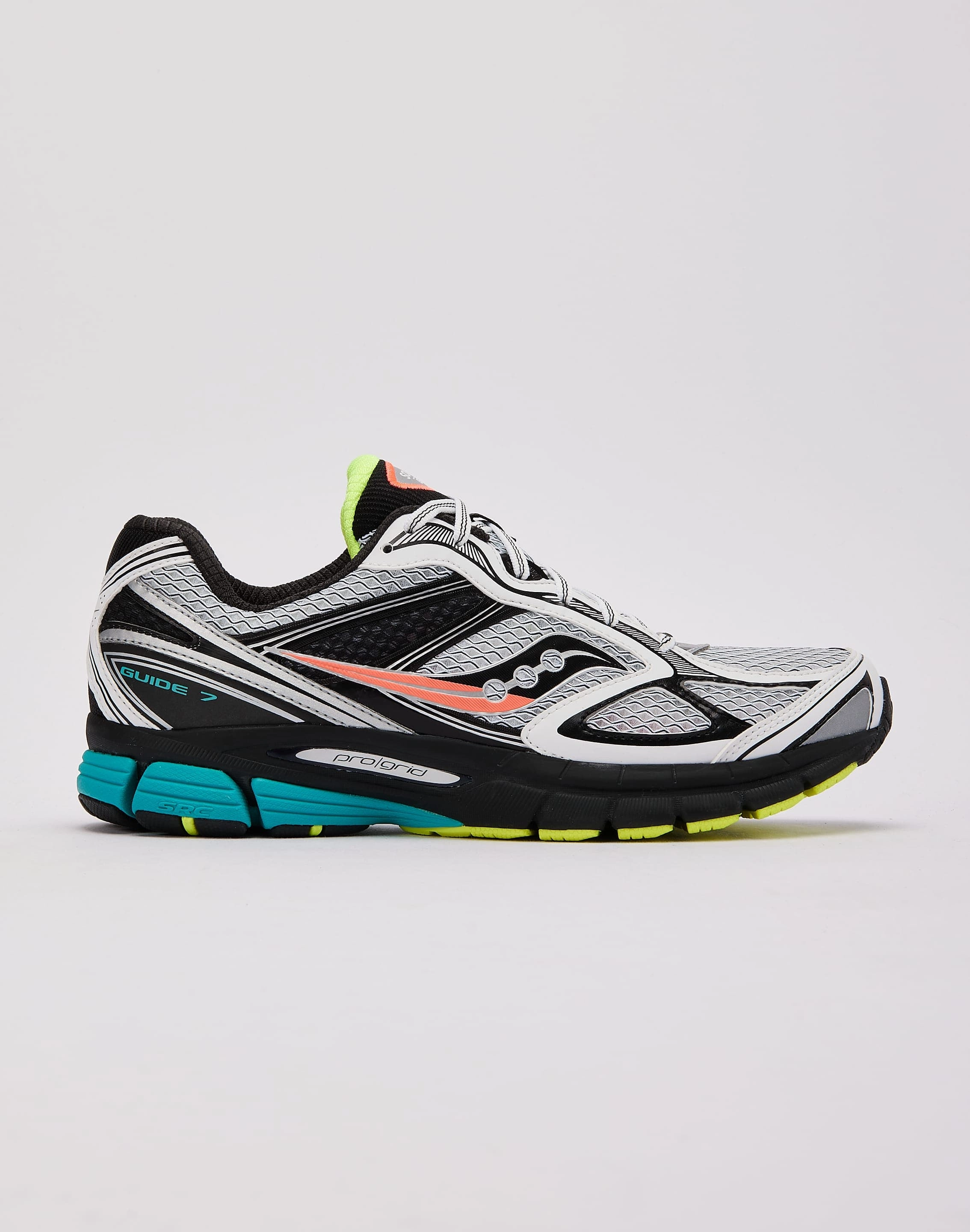 Saucony ProGrid Guide 7 running in a fen area shoes Quick Dry Inner Fabric