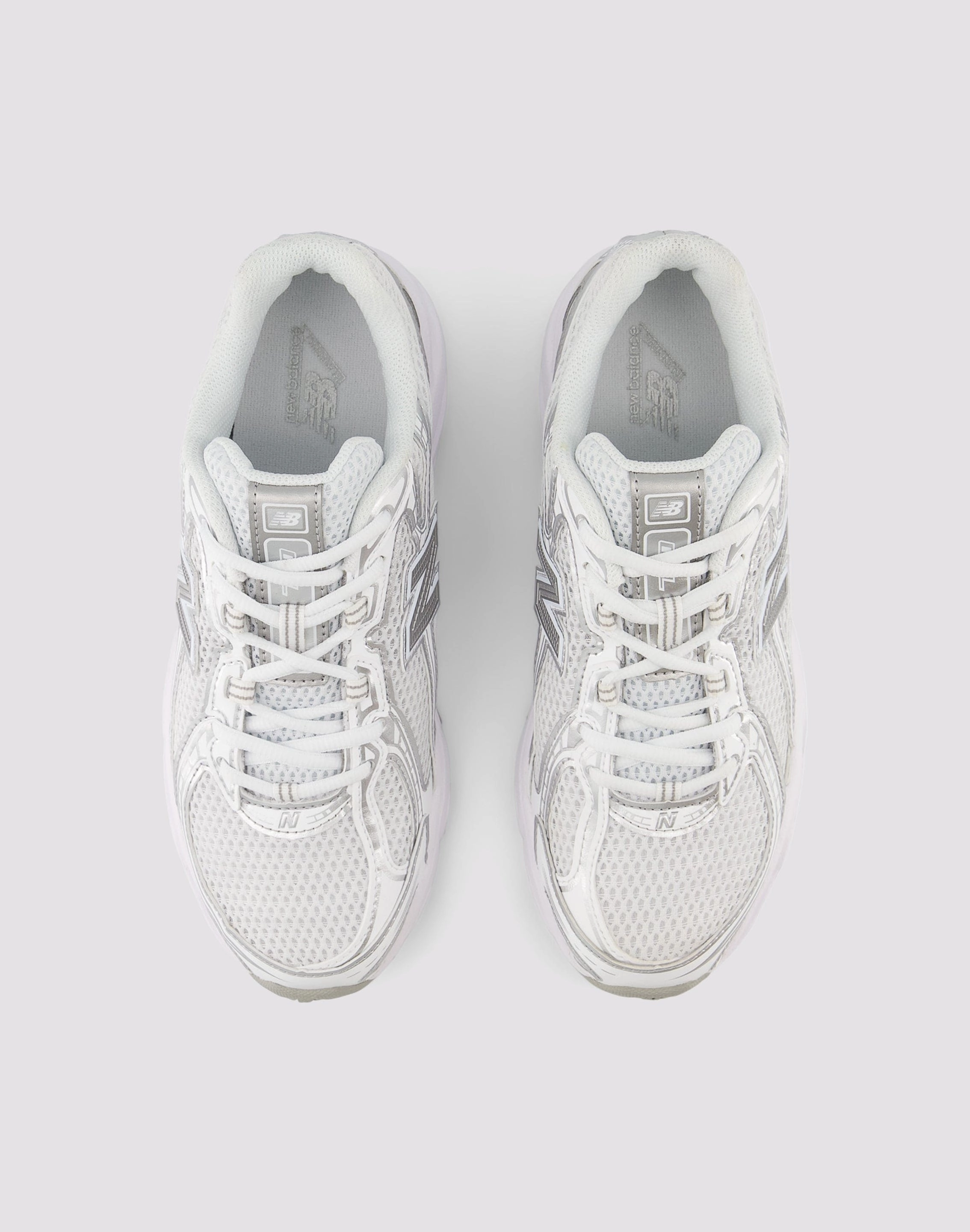 New Balance 740 Torsion Support