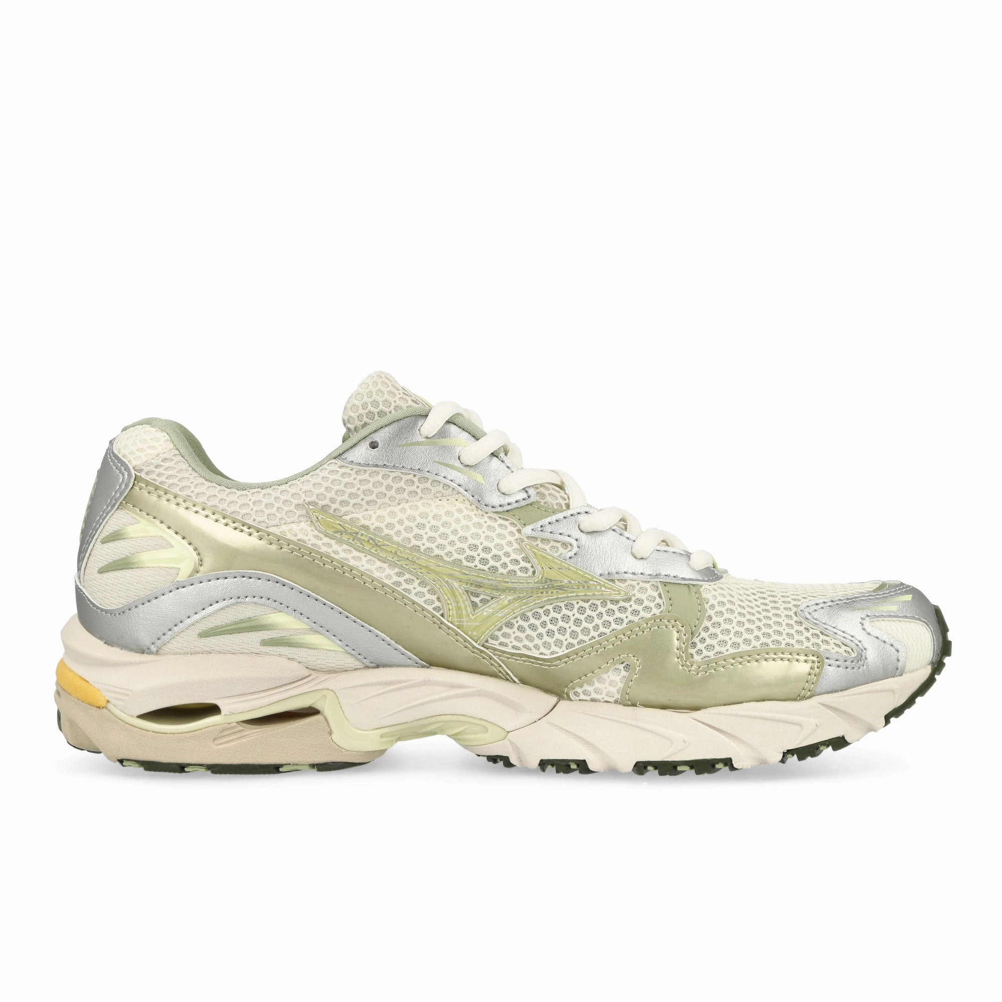 Daily Use Sneaker Style Wave Rider 10