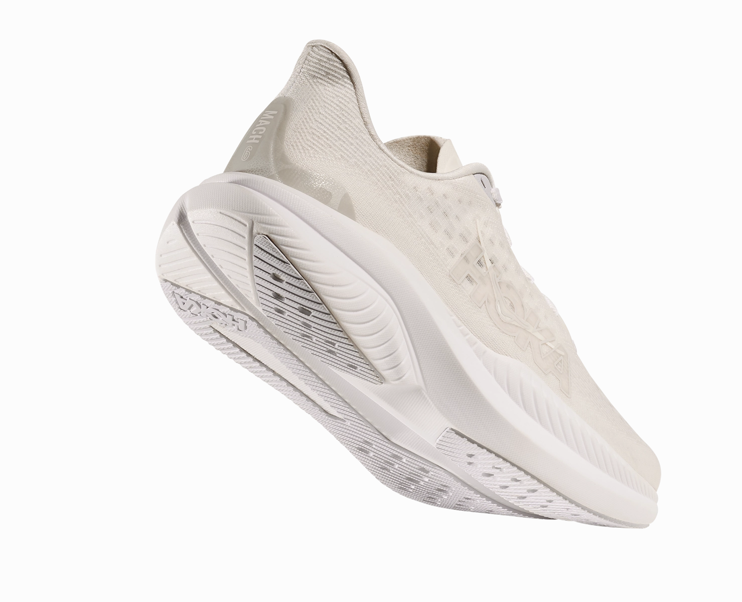 HOKA-MACH 6 Women running in a lagoon area shoes