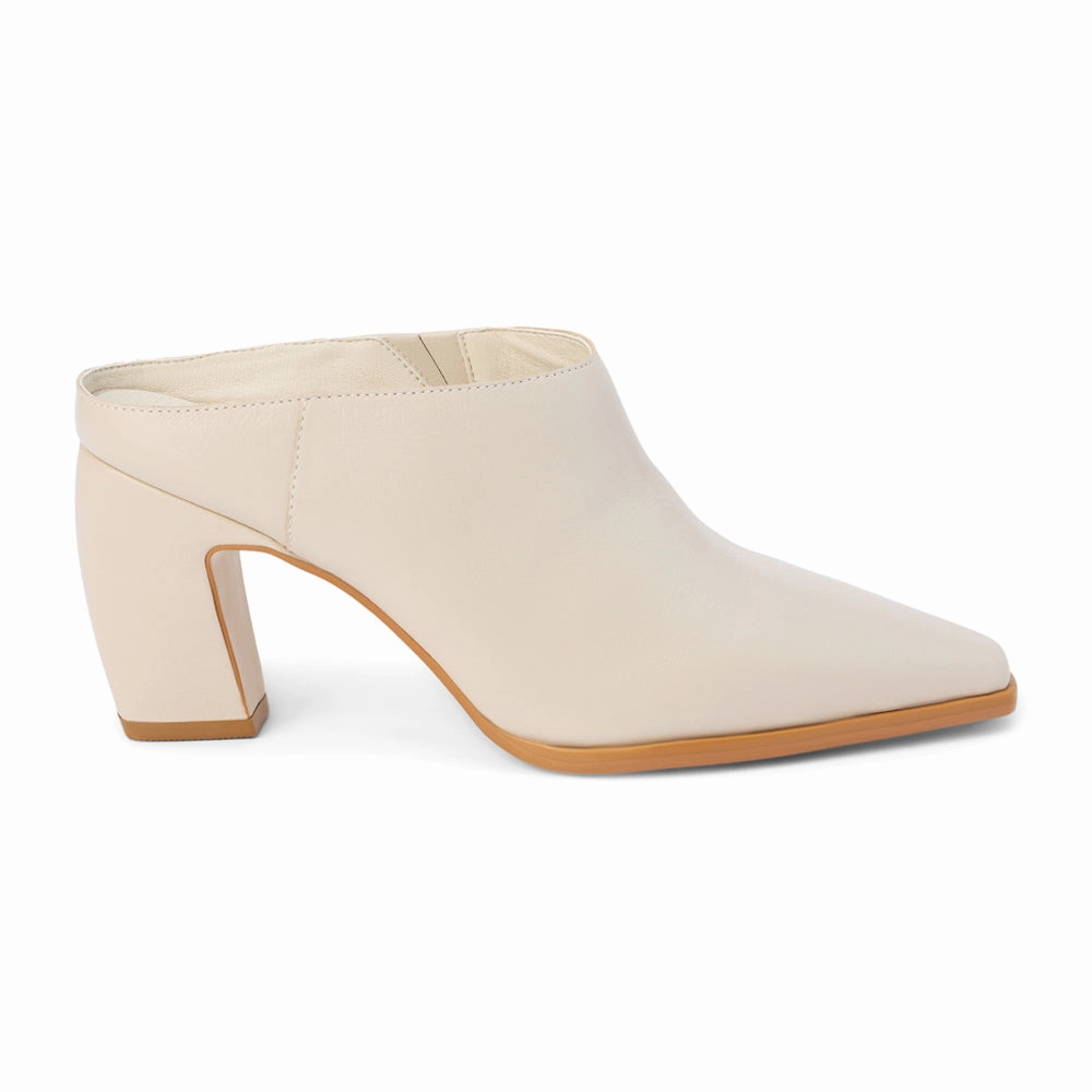 Energy Returning Cushioning Flexible Construction McCarthy Square Toe Block Heel Mules