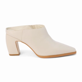 Energy Returning Cushioning Flexible Construction McCarthy Square Toe Block Heel Mules