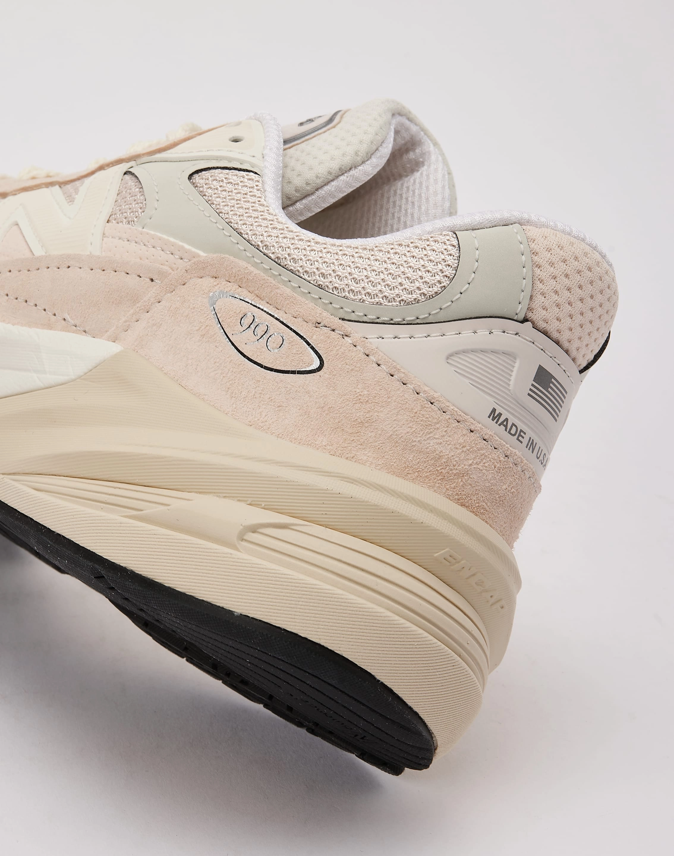 Temperature Regulating work - style New Balance MADE in USA 990V6