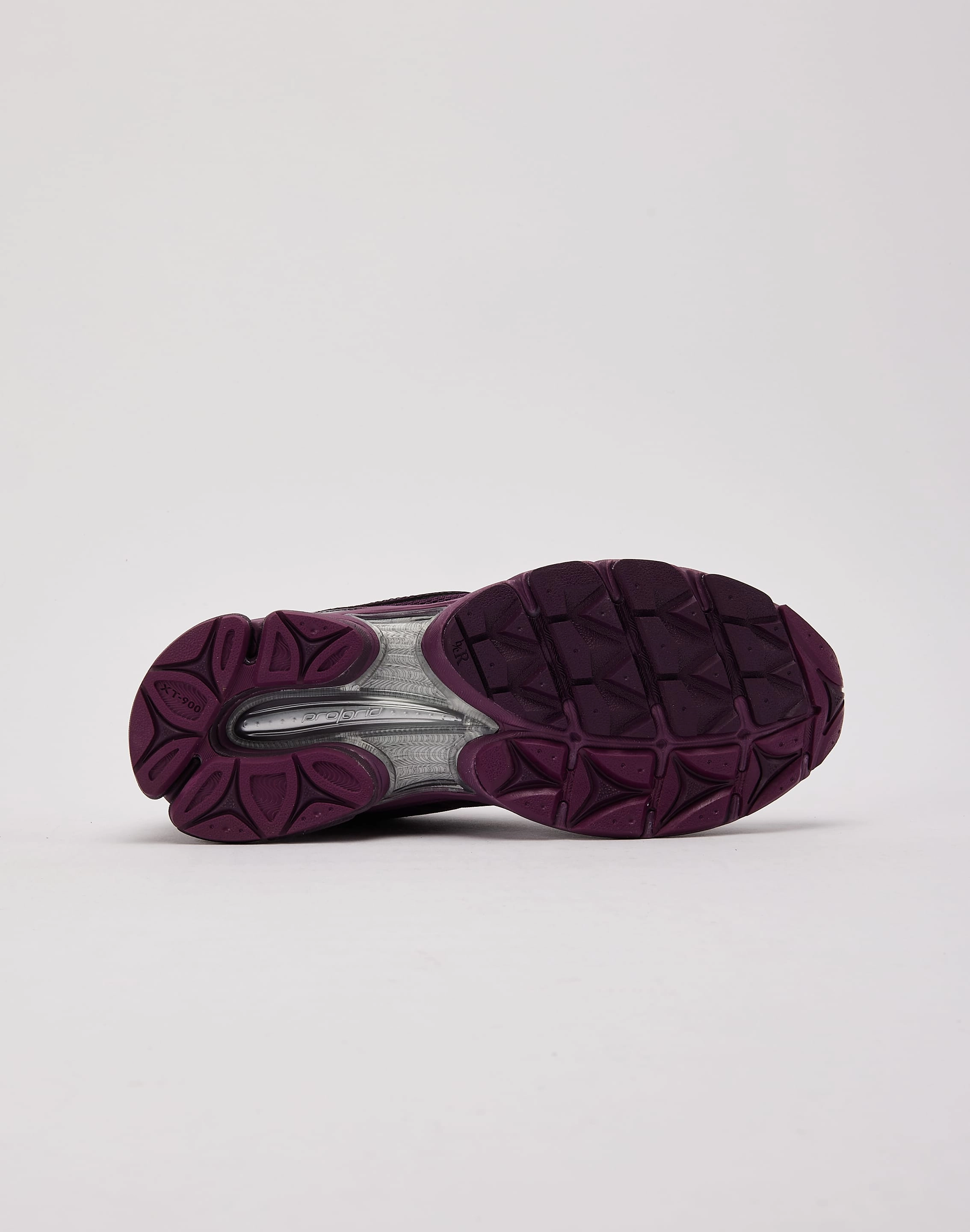 Saucony ProGrid Triumph 4 heel - support - mechanism shoes travel - friendly shoes