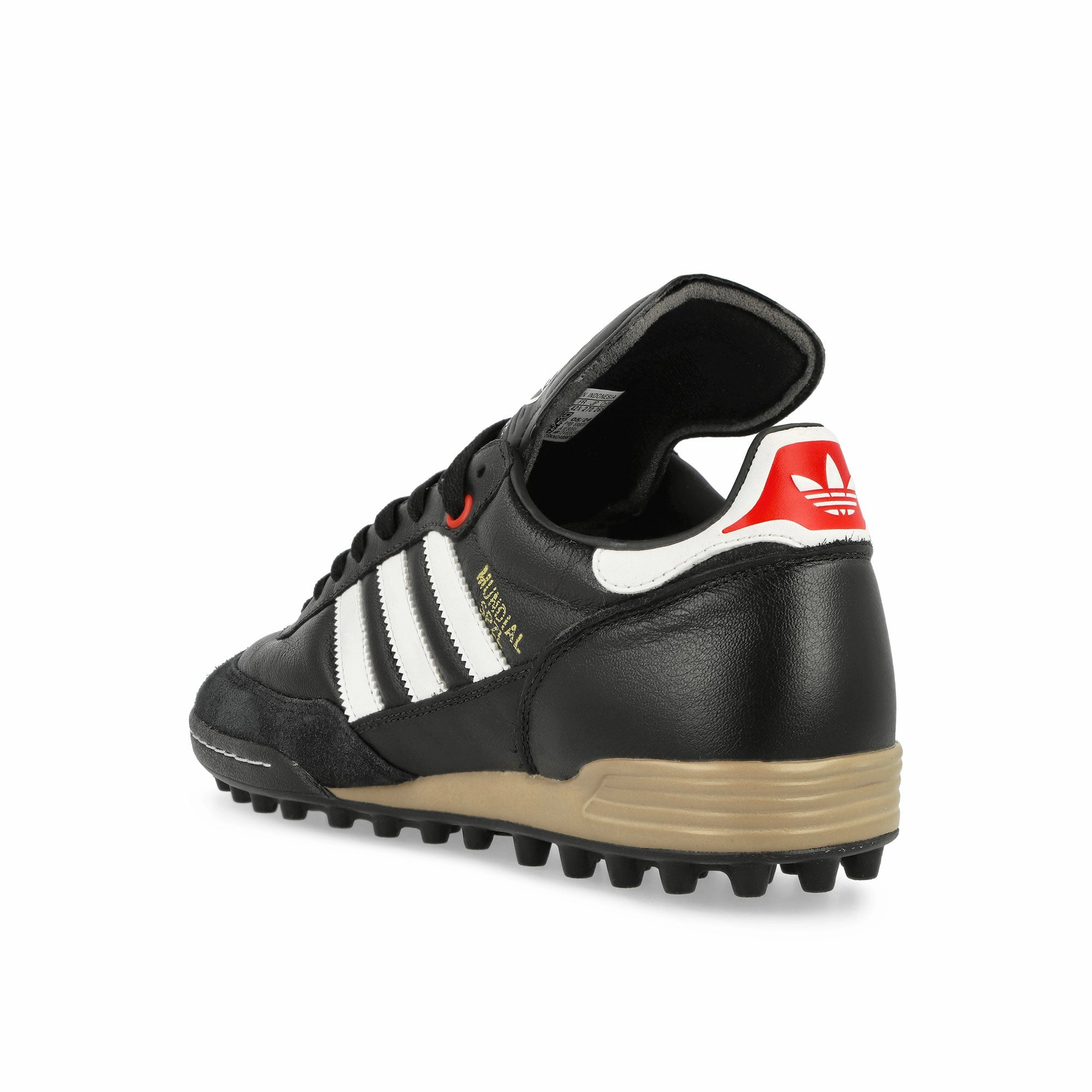 Breathable layers Reinforced sidewalls Mundial Team SPZL F.C.