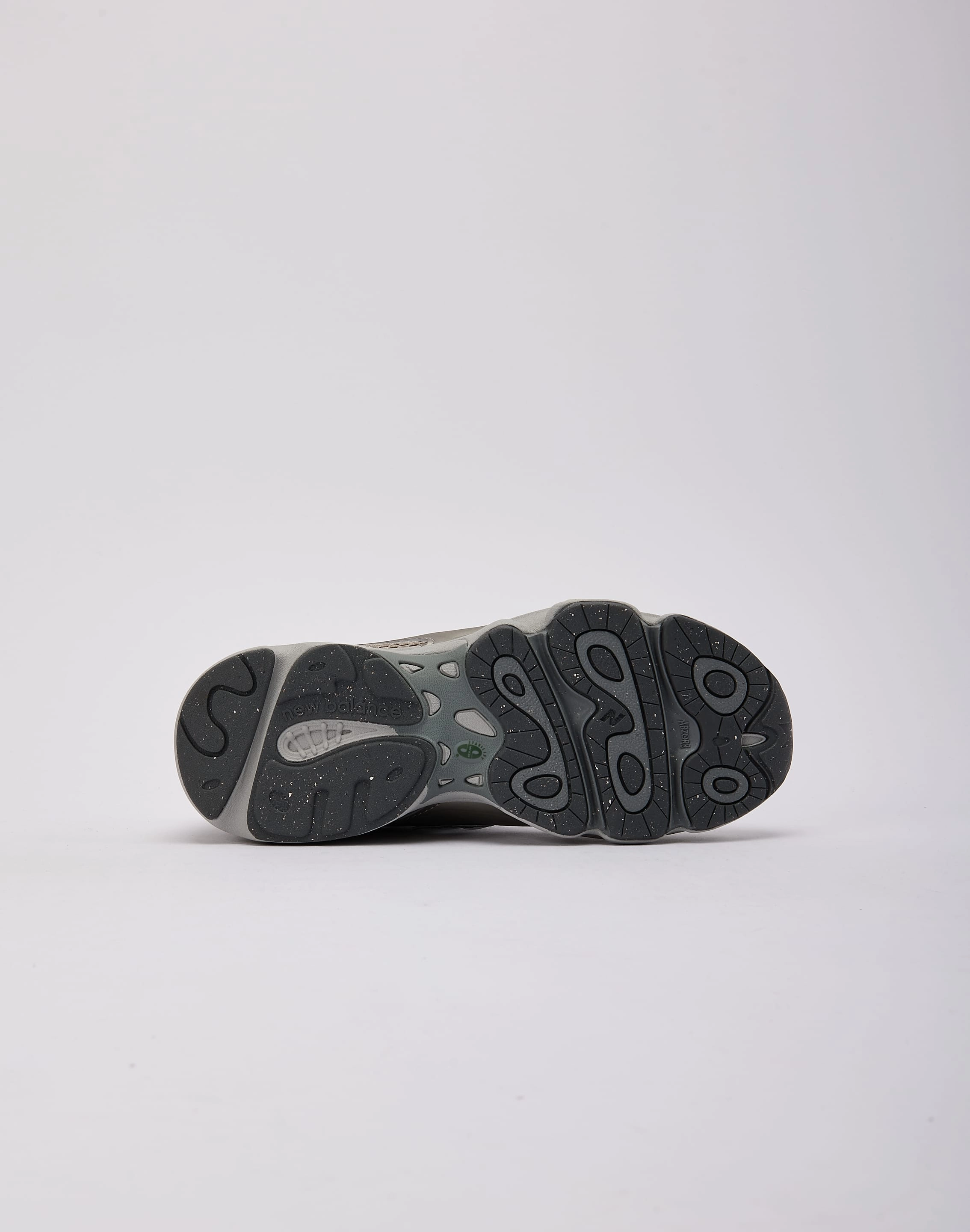 Sporty kids' attire Beach - friendly kids' shoes New Balance 1000 Grade-School