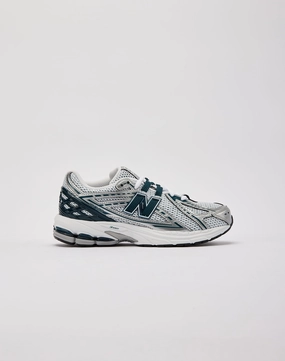 Middle school kids' items New Balance 1906R Grade-School