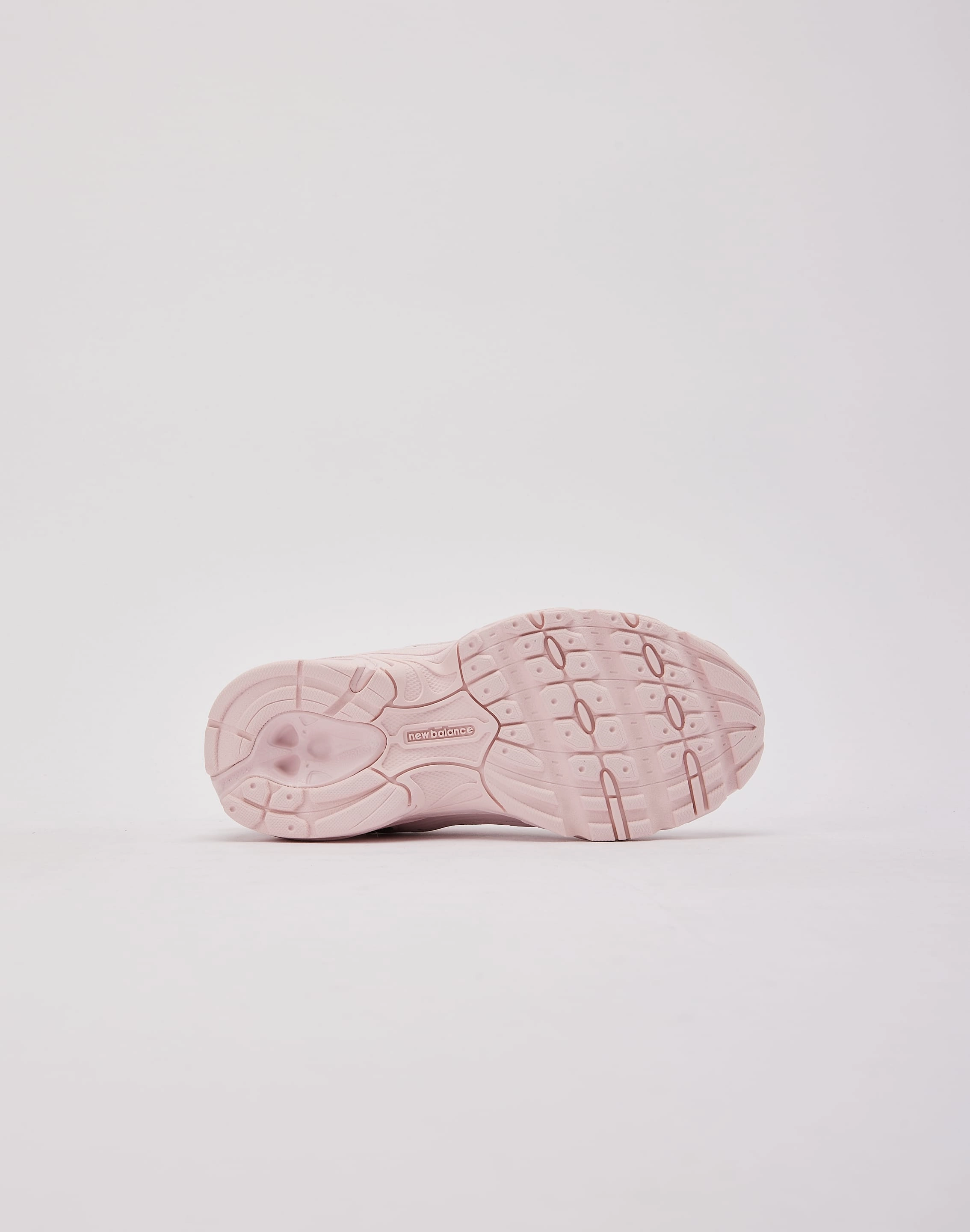 Slip Resistant Tread Pattern Slip On Mechanism New Balance 530 Bungee Pre-School