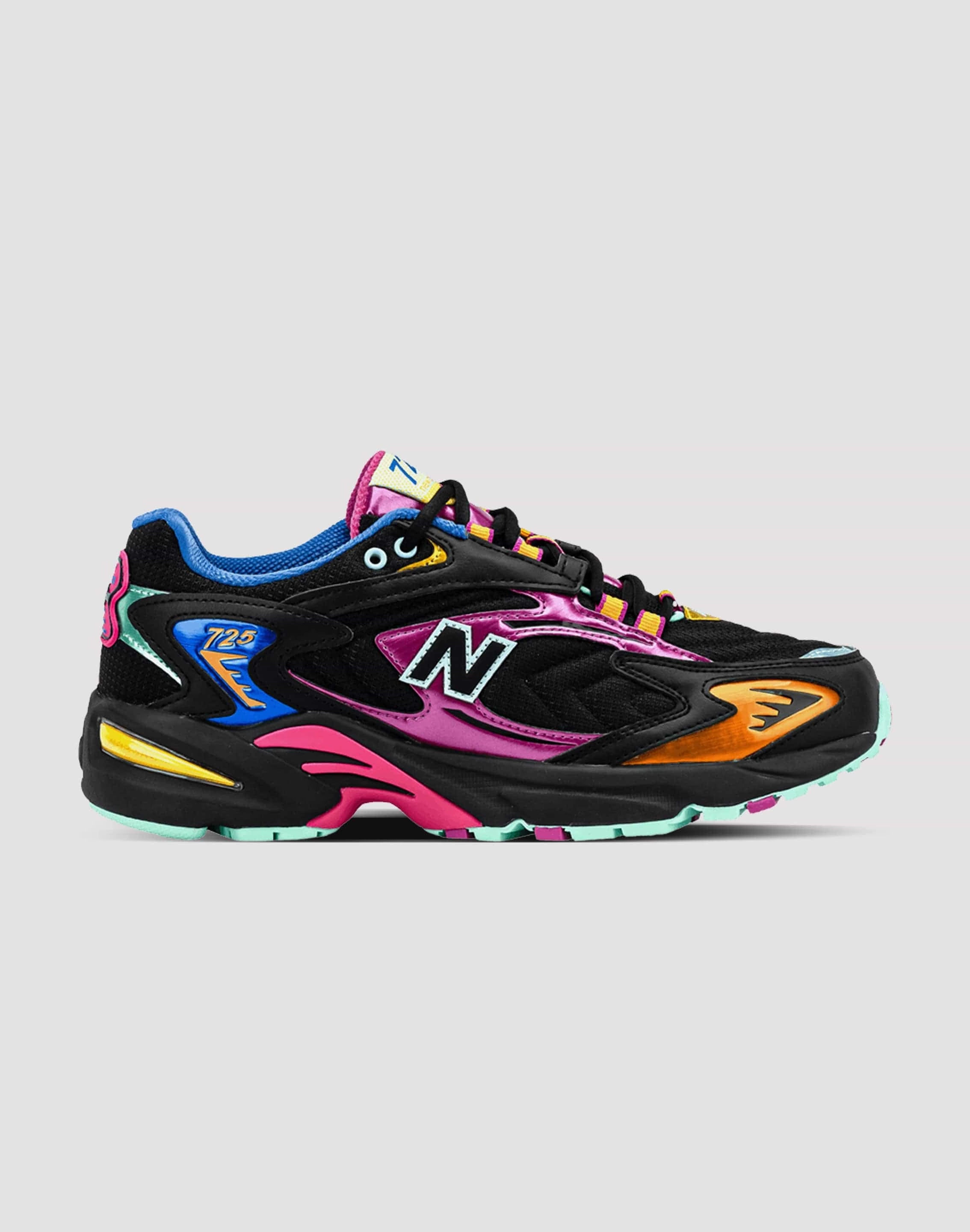 Low Profile Cushioning New Balance 725v1