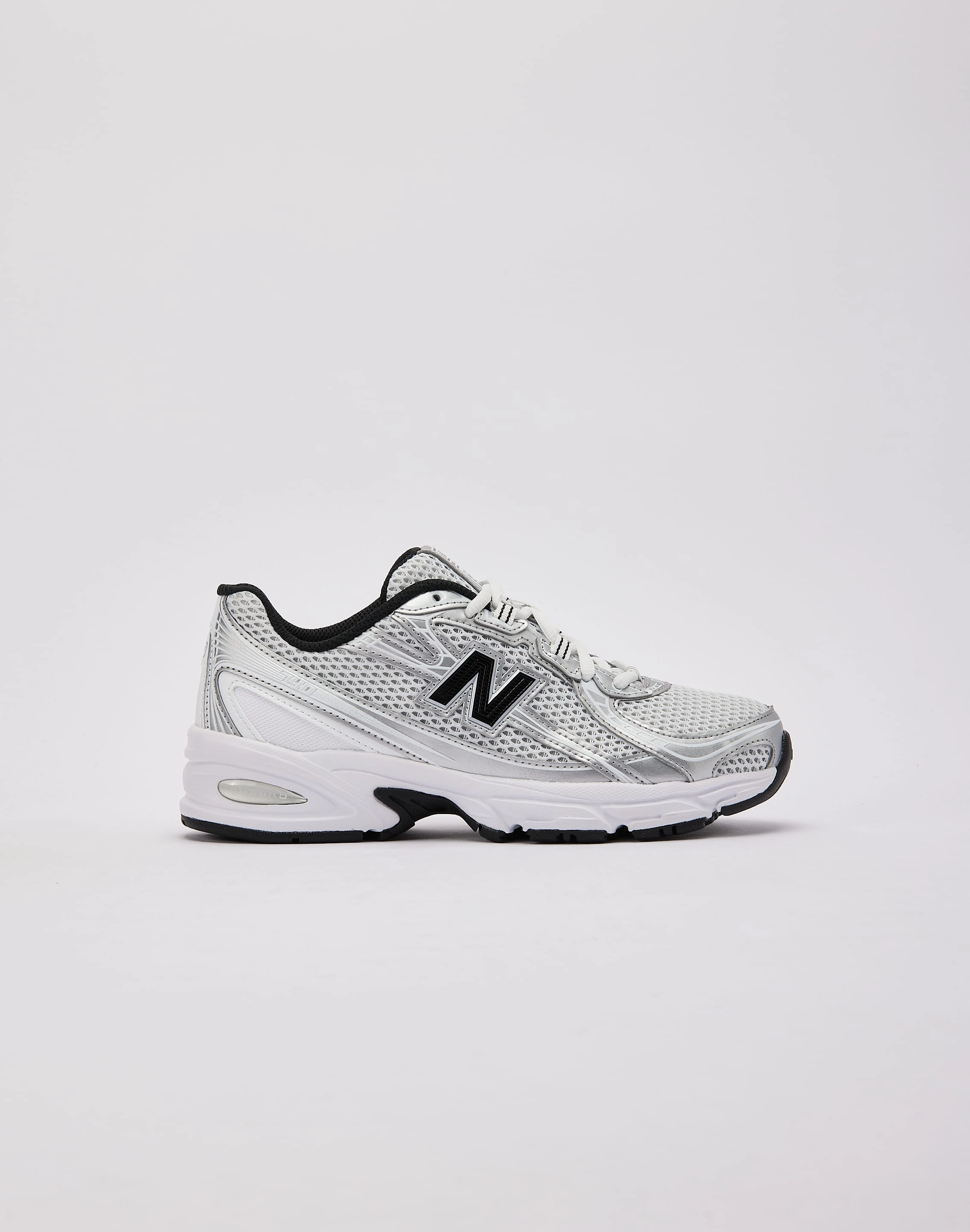 New Balance 740 Grade-School most summer measurement