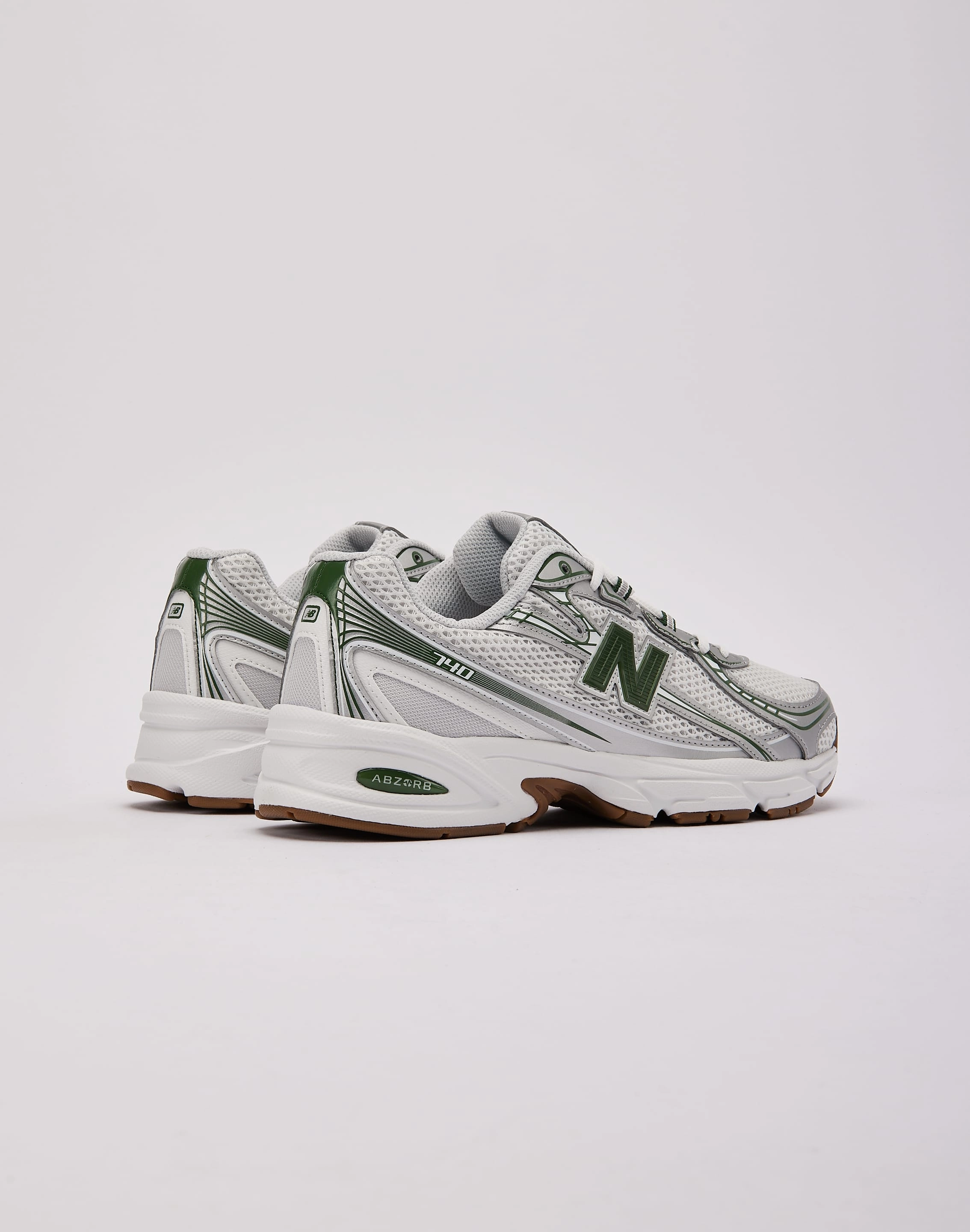 Stability Enhancements running shoes for casual female joggers New Balance 740