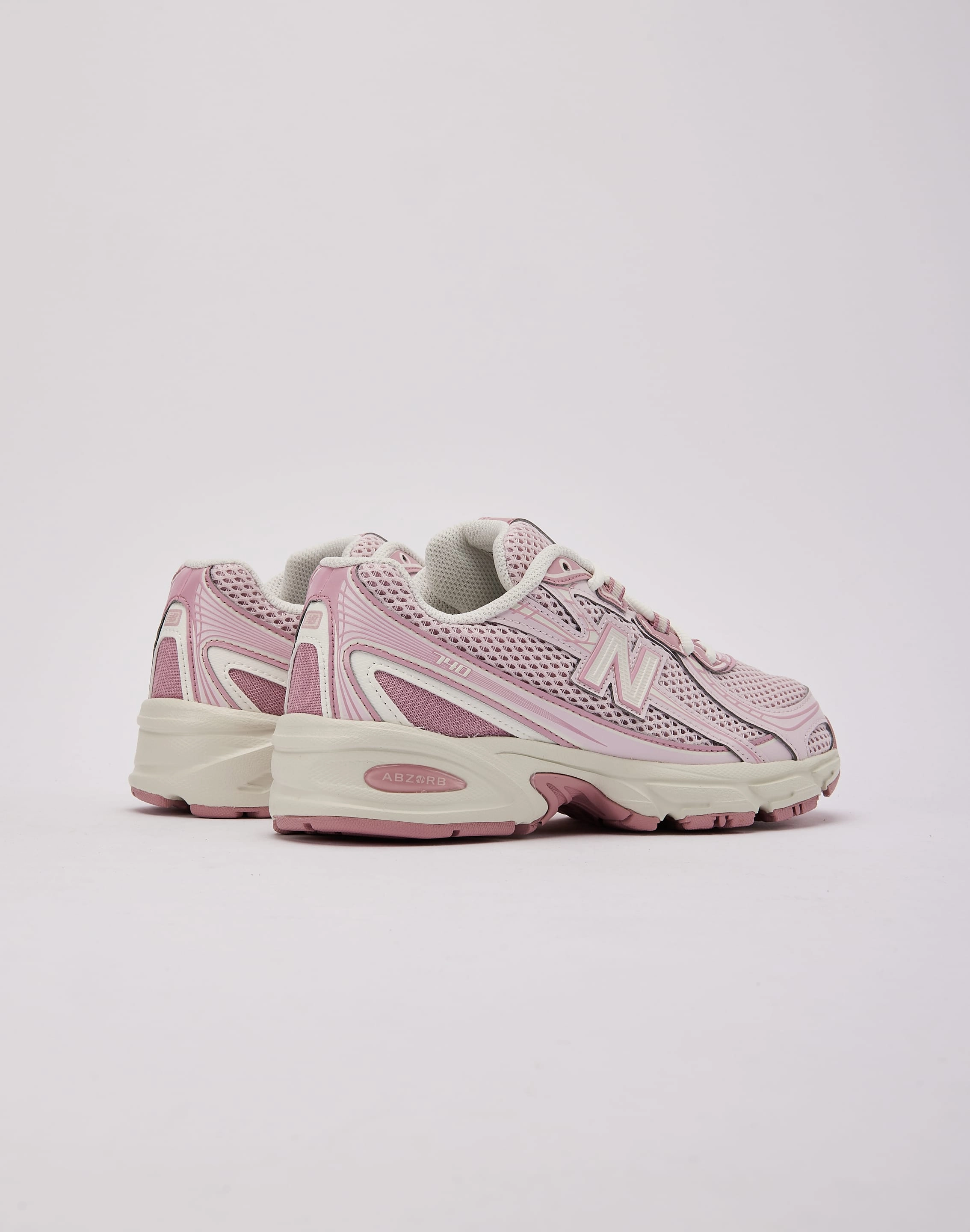 LaceUp New Balance 740