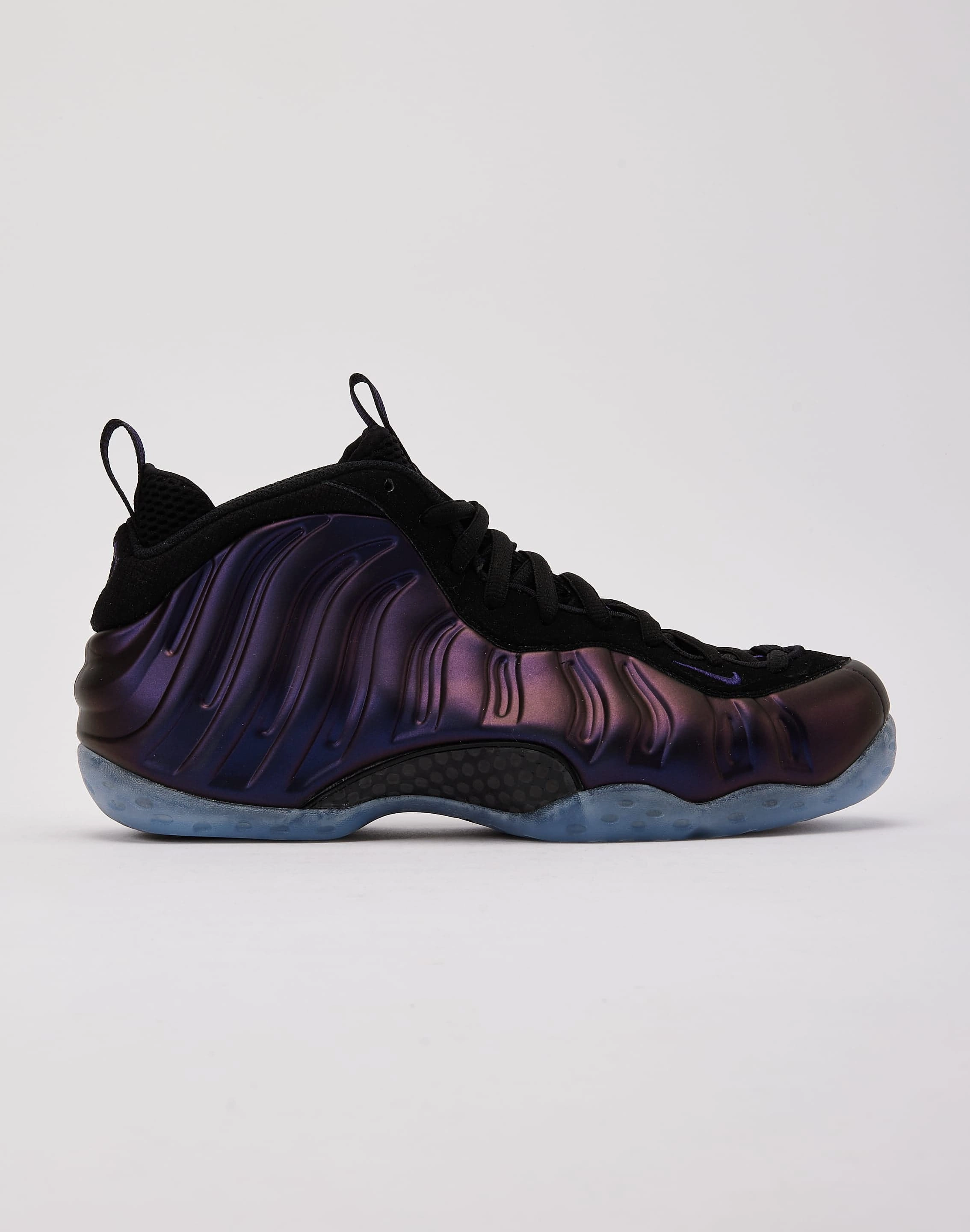 Nike Air Foamposite One 'Black and Varsity Purple' Leather Sole