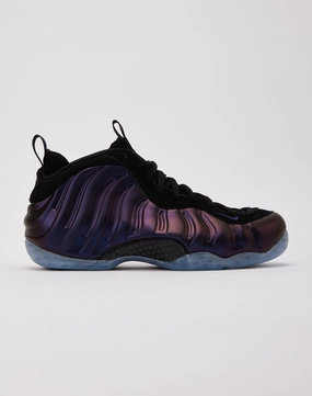 Nike Air Foamposite One 'Black and Varsity Purple' Leather Sole