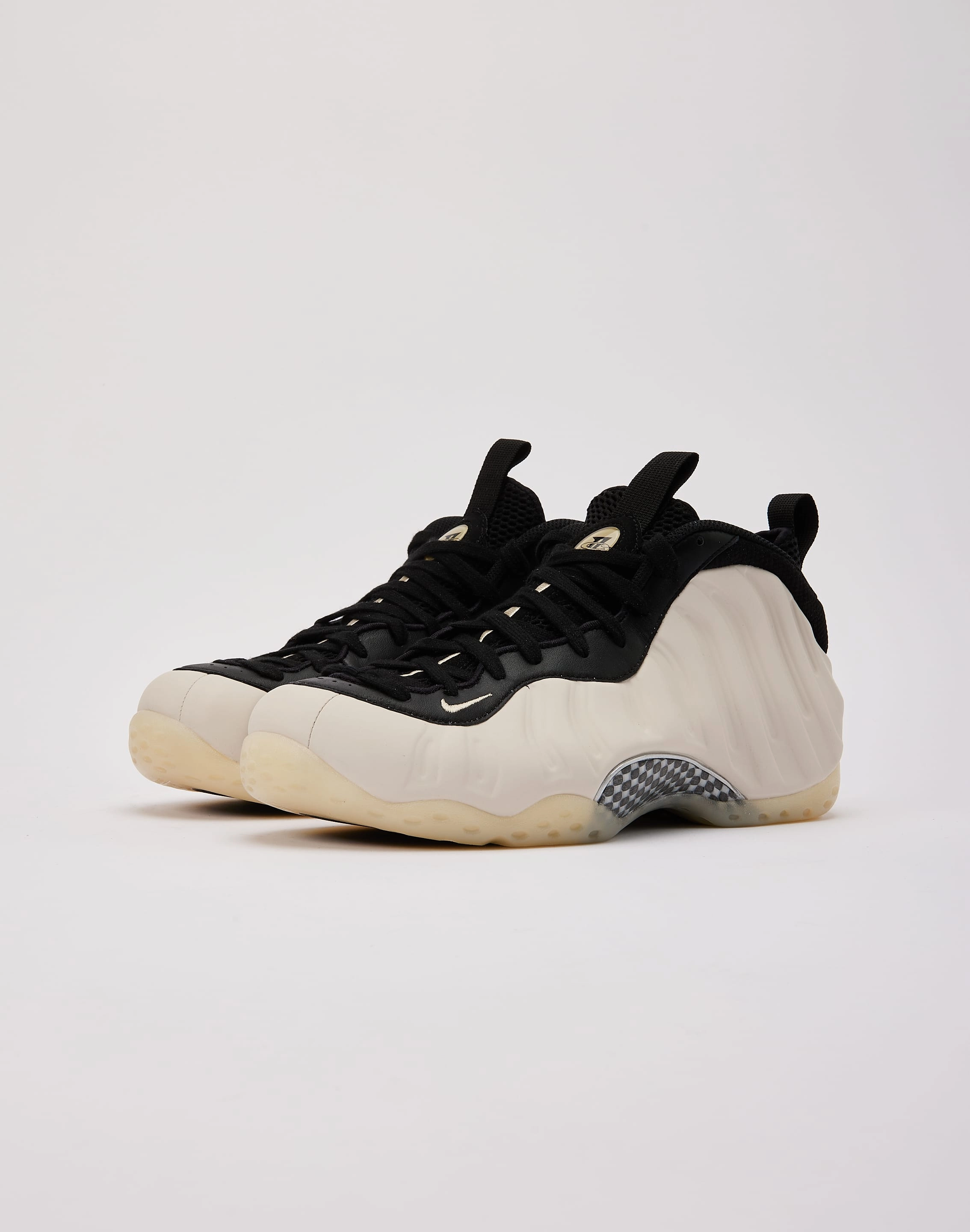 Nike Air Foamposite One 'Light Orewood Brown' tight - fit