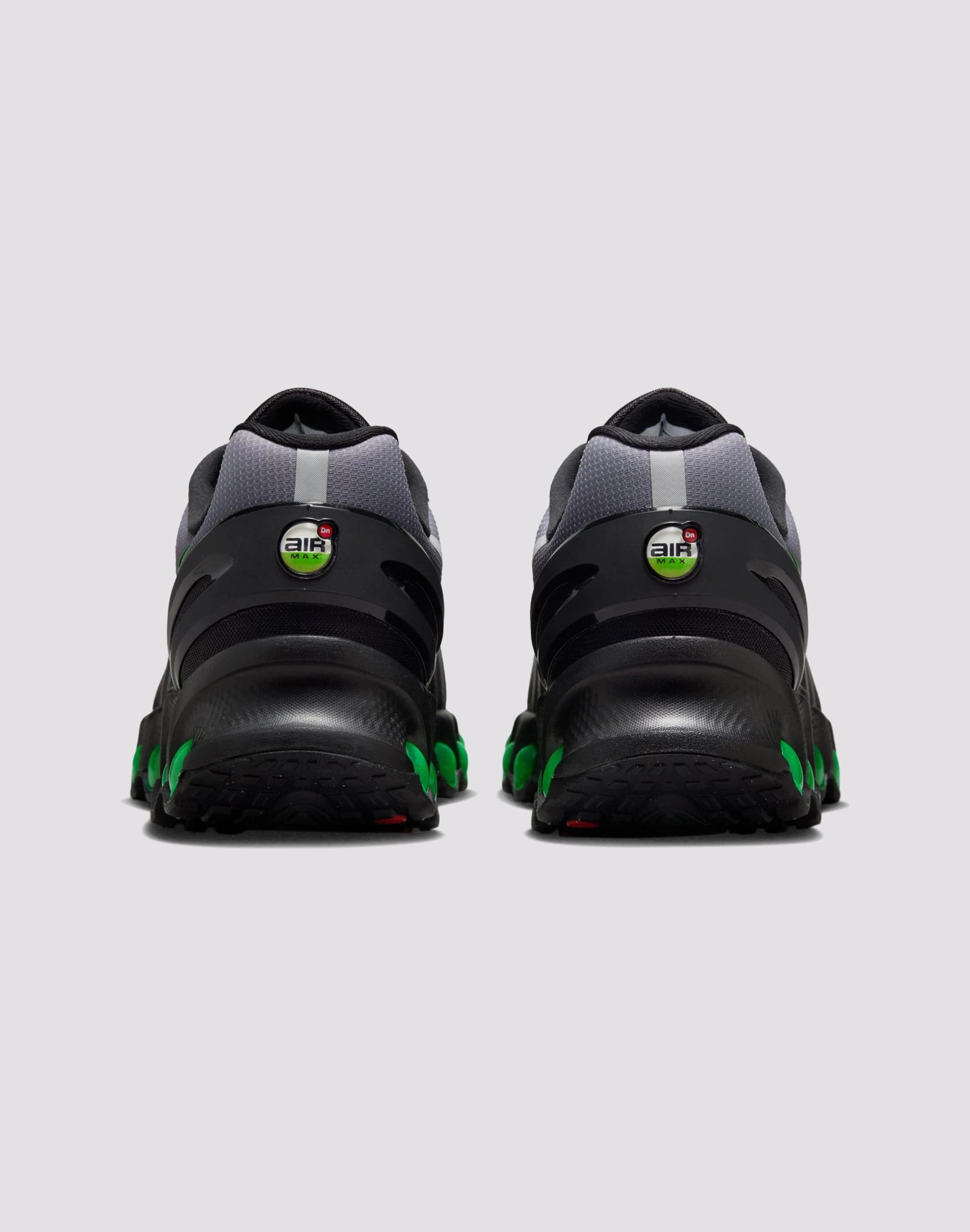 Nike Air Max Dn8 "Black Volt" running with a whistle foam sole