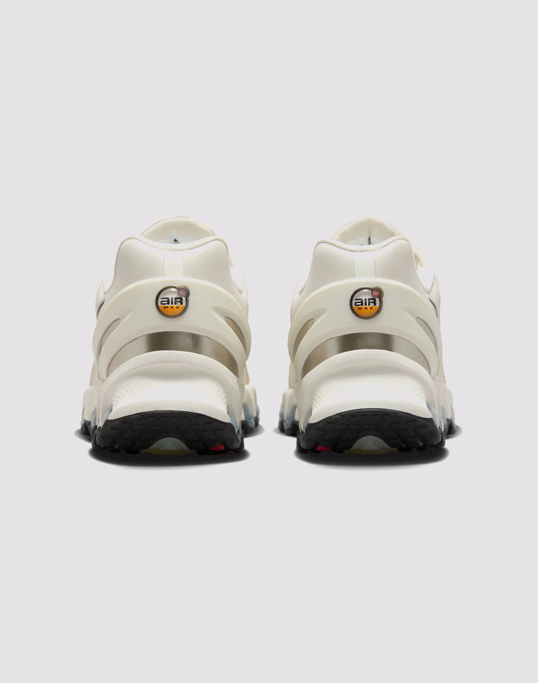 Nike Air Max Dn8 "Sail/Black/Fossil" waterproof - feature shoes