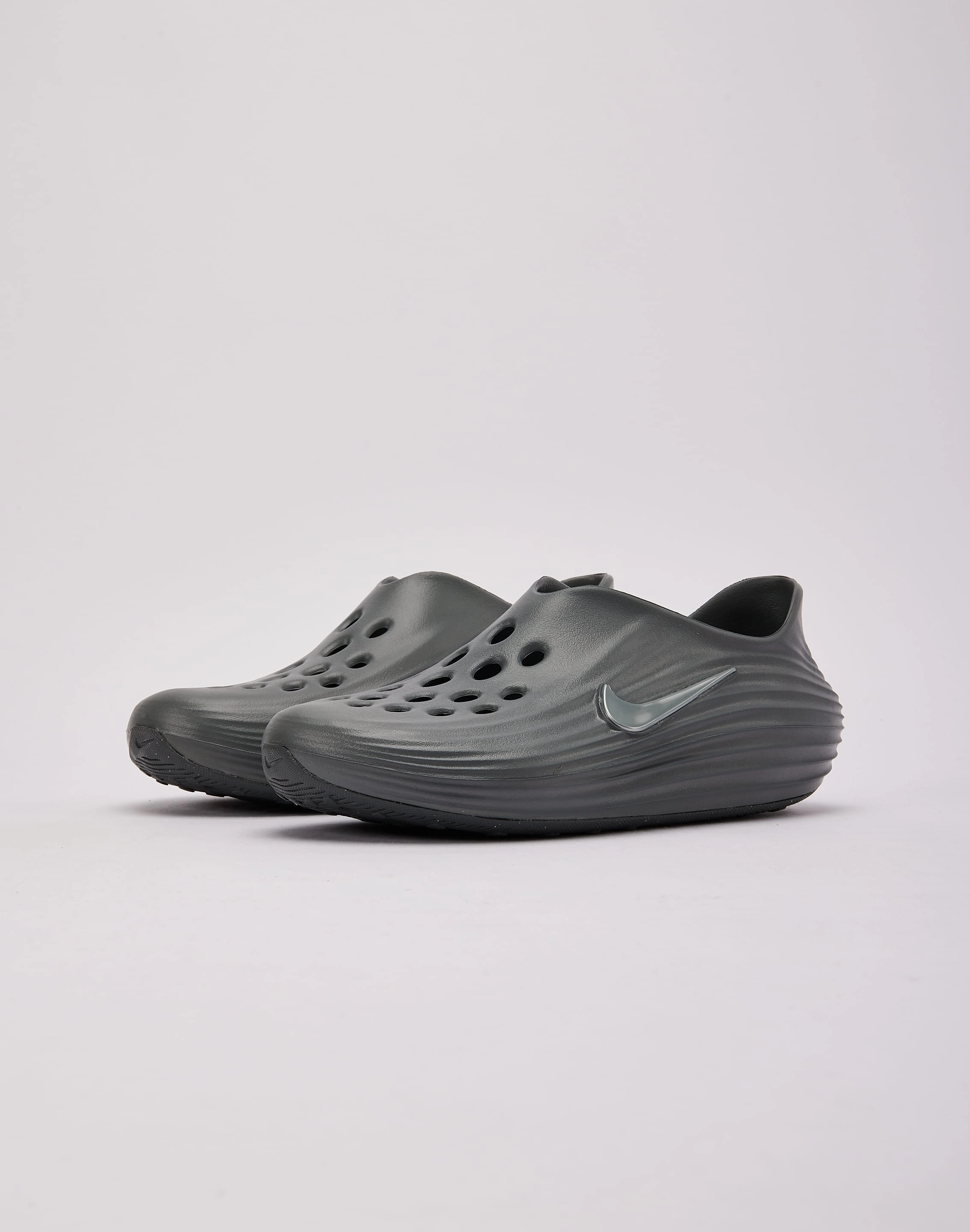 Slip Resistant Sole City Wear Nike ReactX Rejuven8