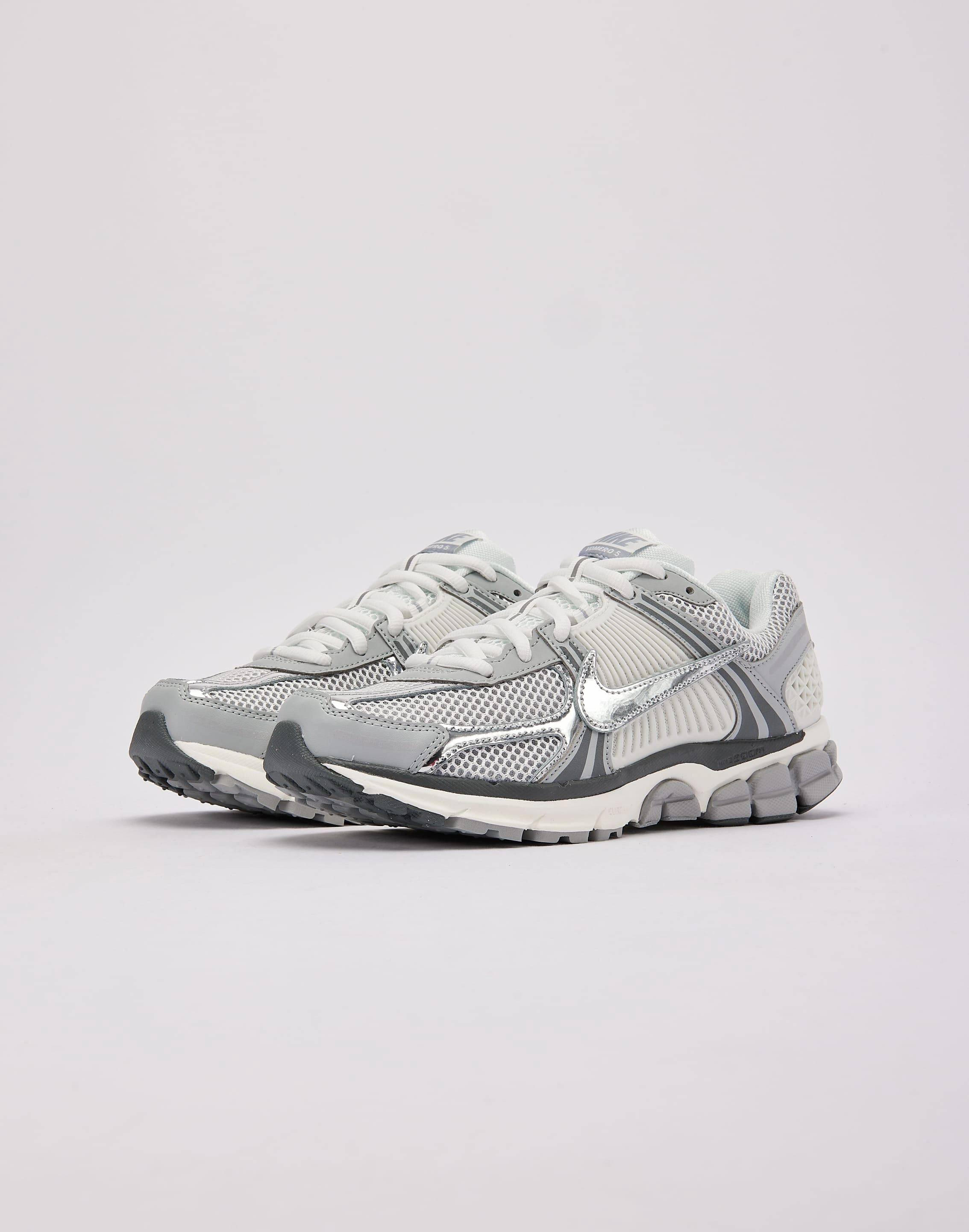 Nike Zoom Vomero 5 Adaptive Support