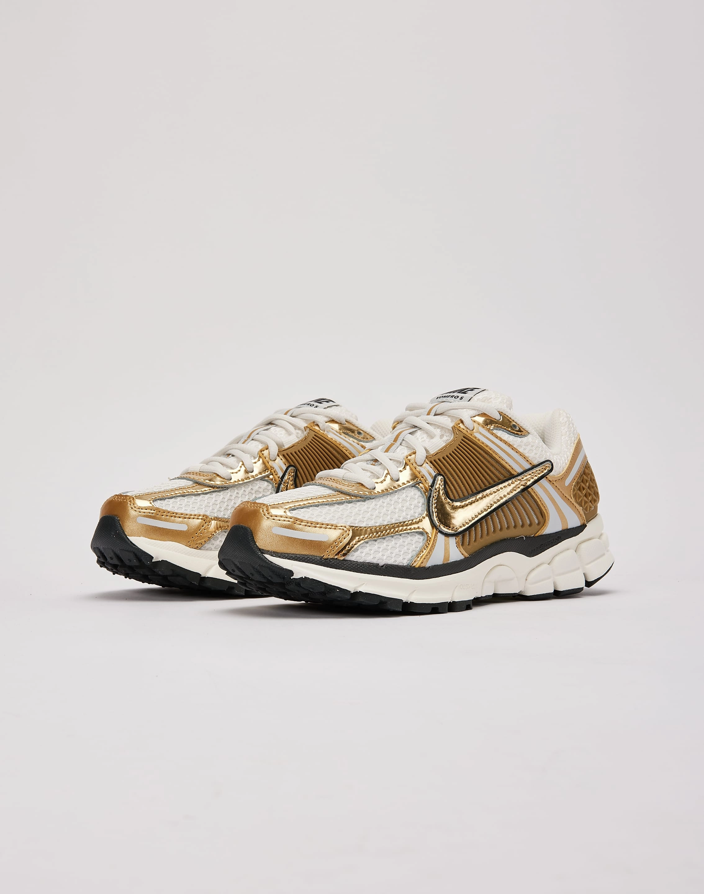 school - run running shoes Adjustable Fitment Nike Zoom Vomero 5