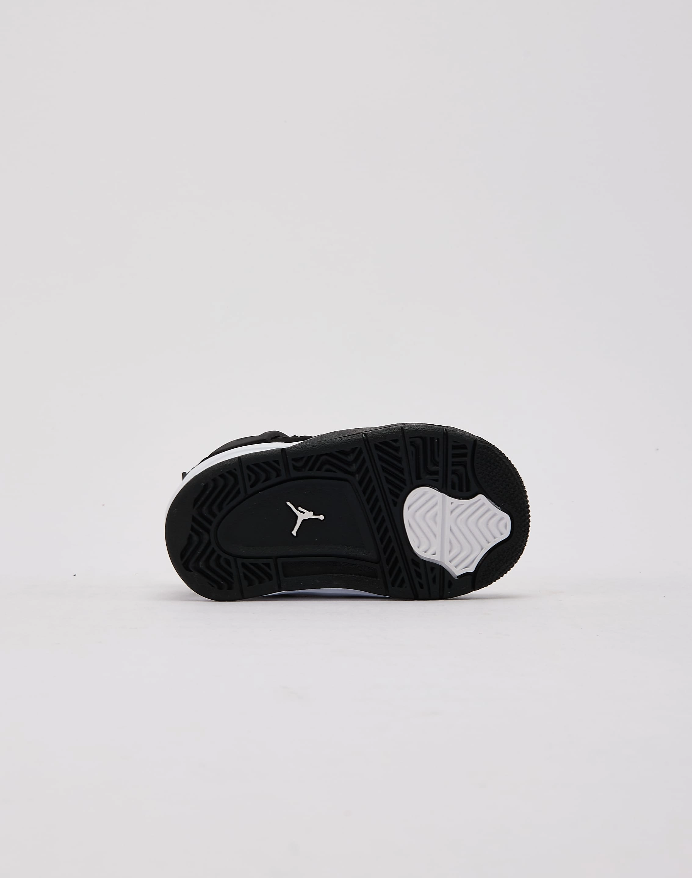 dancing - style office workers Jordan Air Jordan 4 Retro 'White Thunder' Toddler