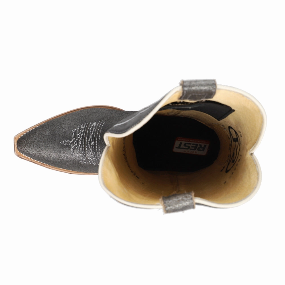 Lightweight Build Adjustable Strap Mechanism Layla Embroidered Snip Toe Cowboy Boots