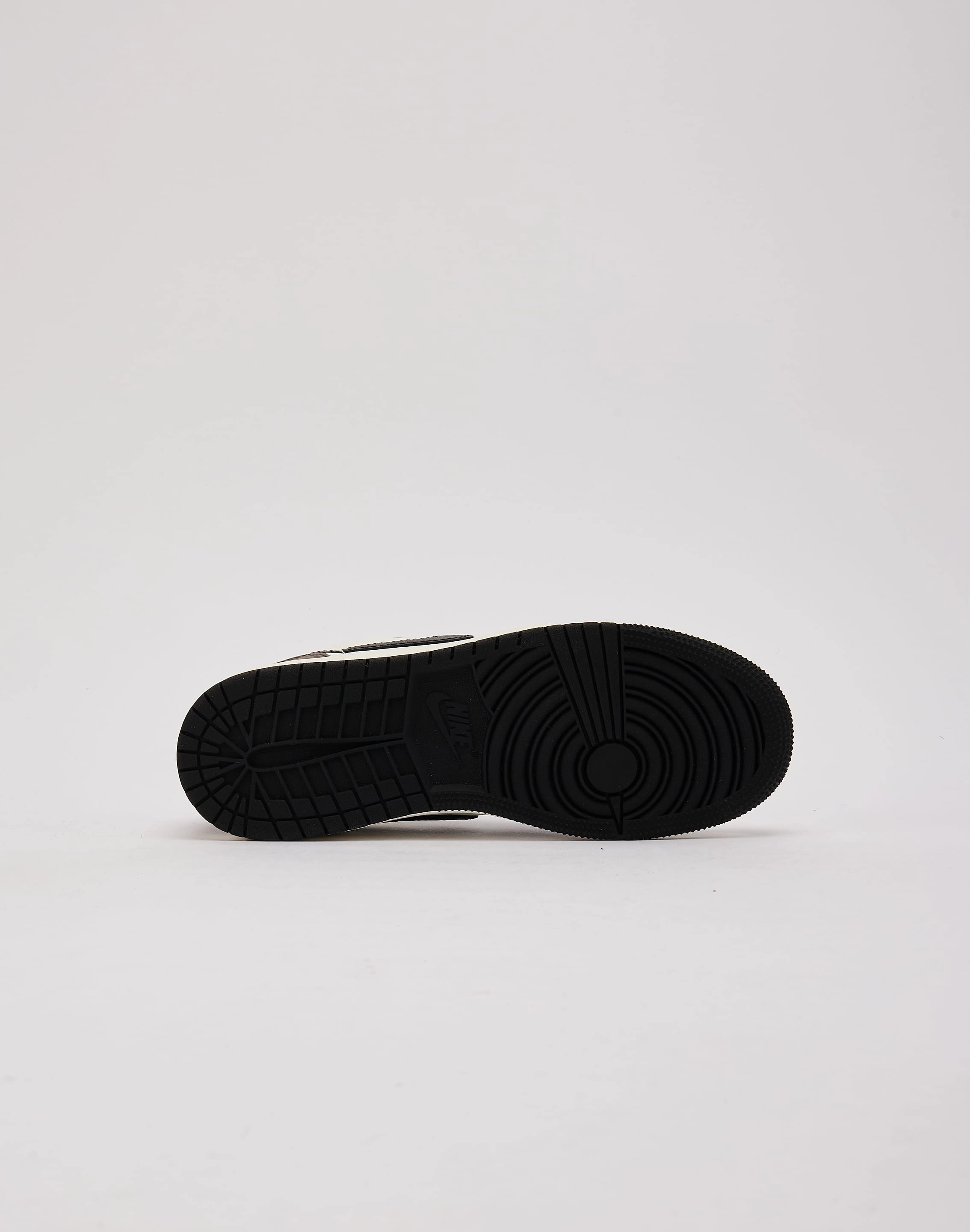 Jordan Air Jordan 1 Retro Low OG 'Mocha' Grade-School Kids' summer shoes