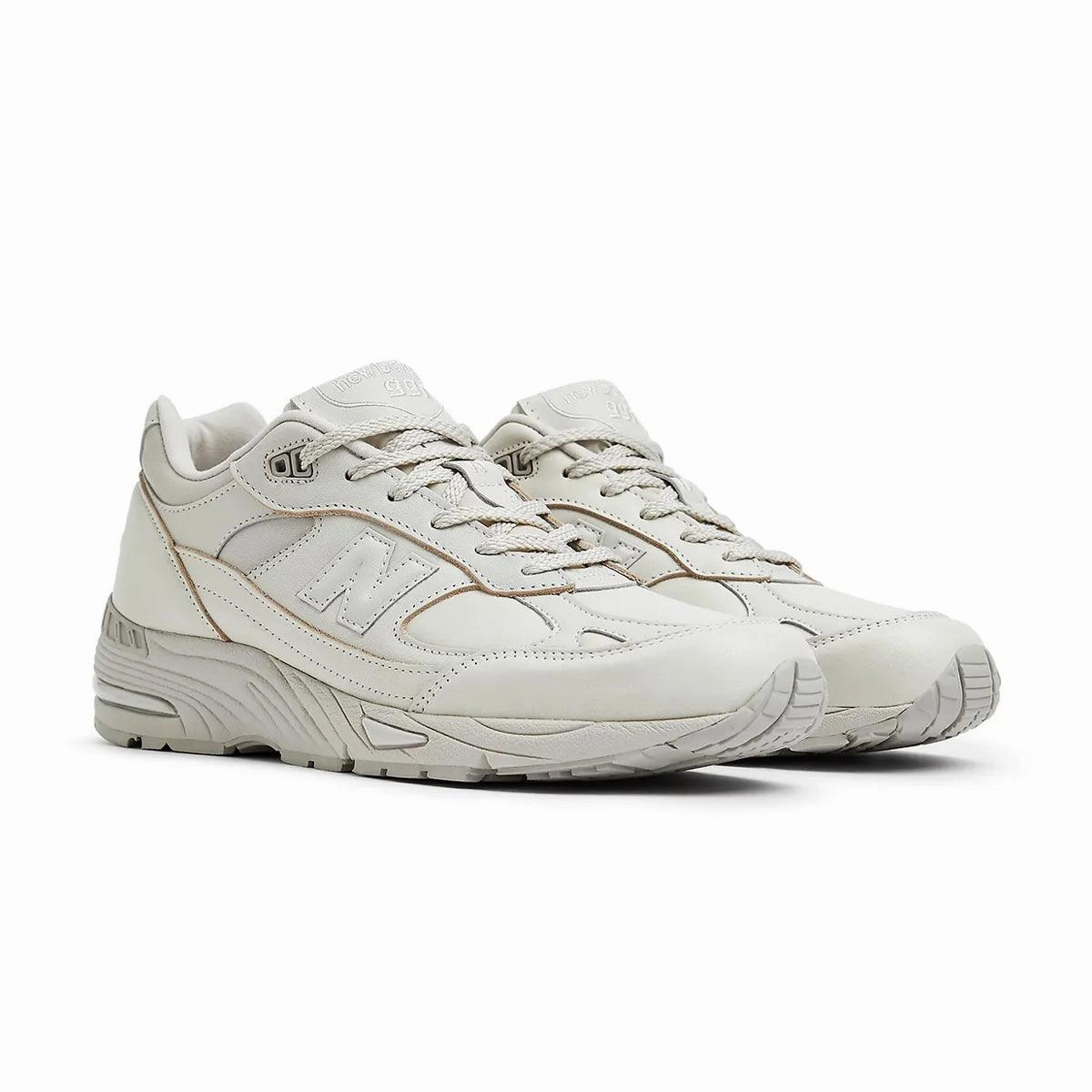 in UK 991 'Off White' Effortless Silhouette High-performance
