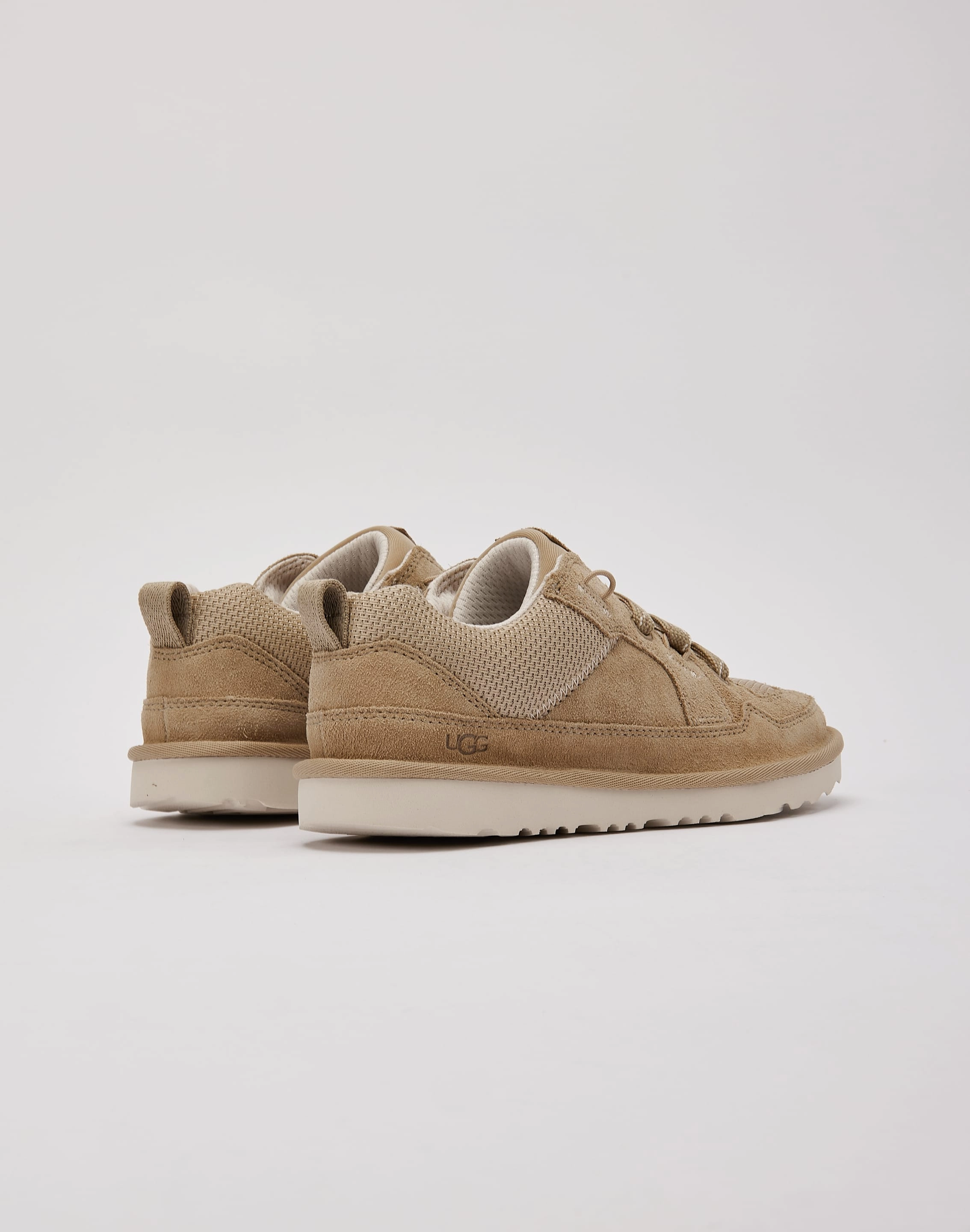 UGG Lo Lowmel Grade-School Quick Drying Hiking Trails Seamless Comfort Urban Traveler