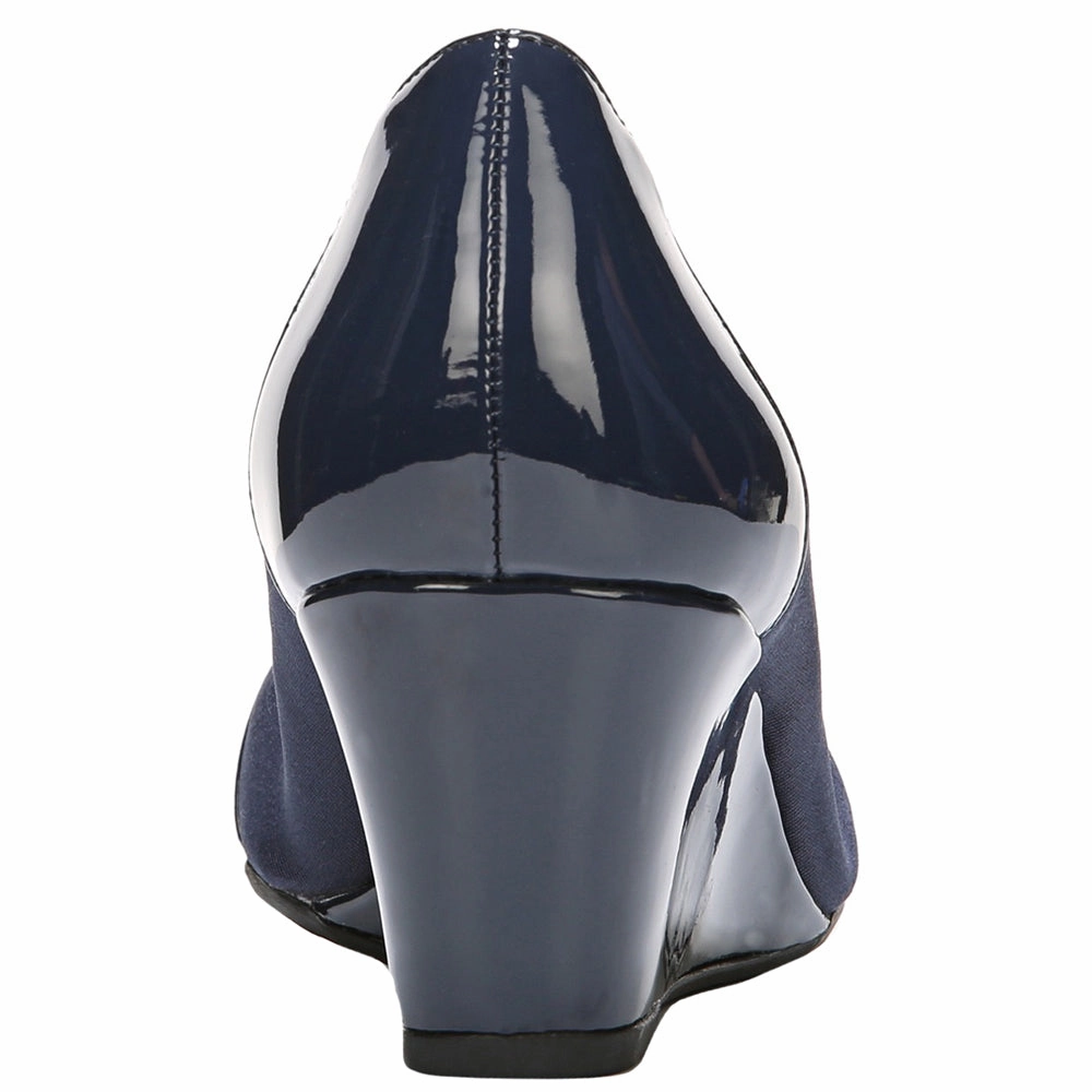 Juliana Round Toe Wedge Pumps Ultra-soft traction