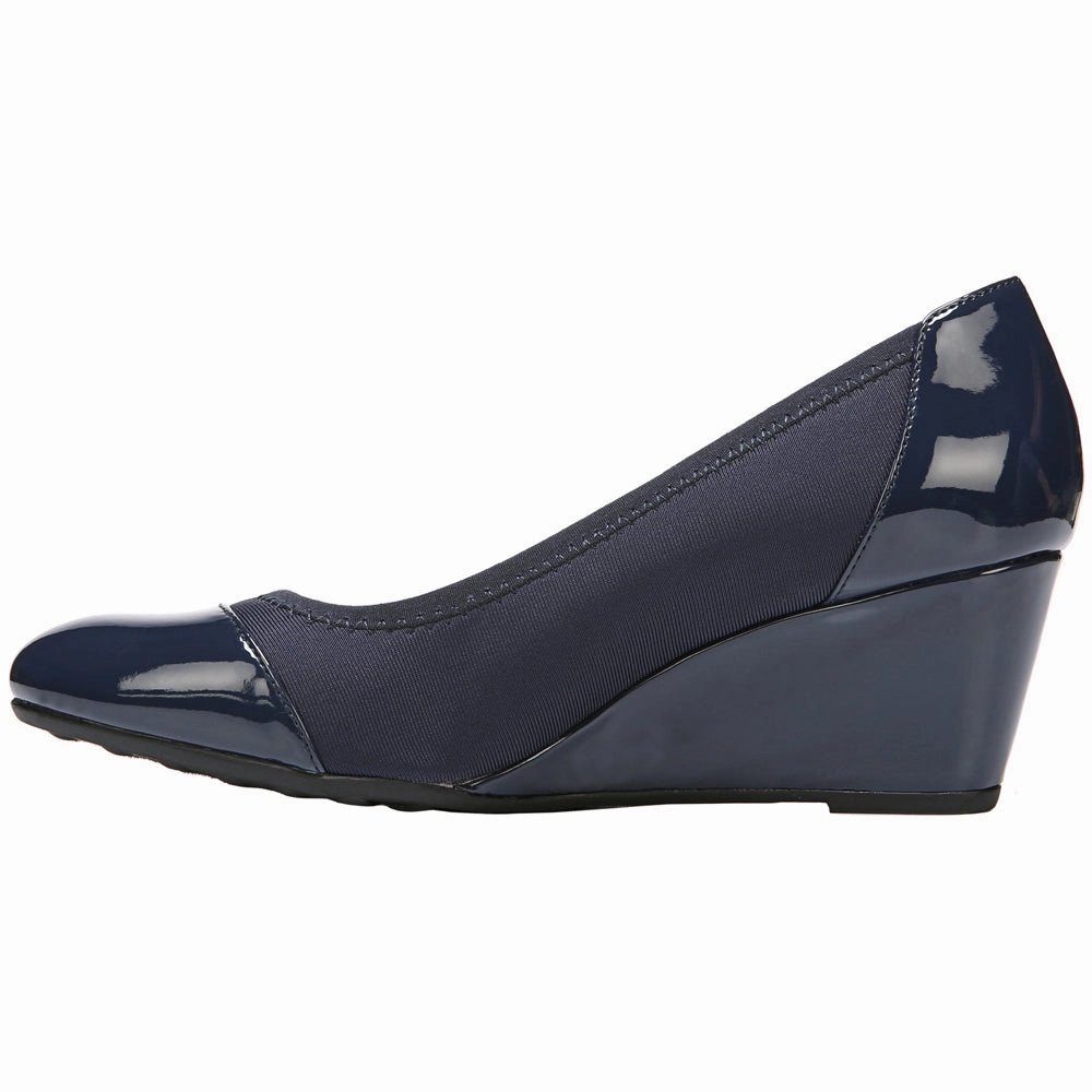 Juliana Round Toe Wedge Pumps Thermal Regulating Insulation