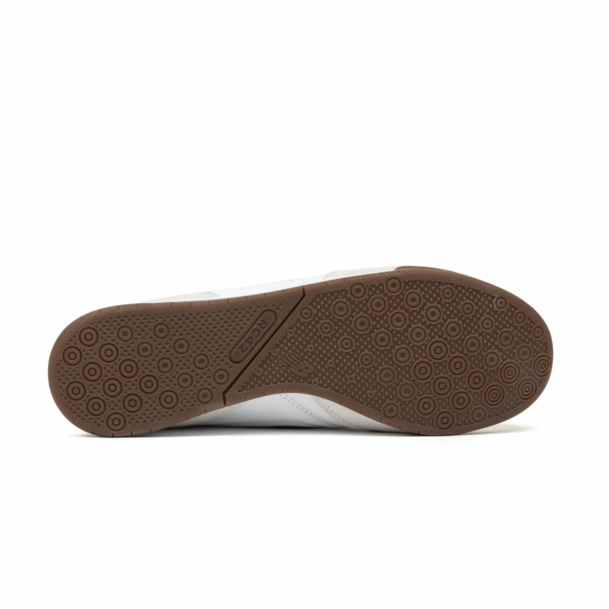 RC42 'White Black' low - top Superior Performance