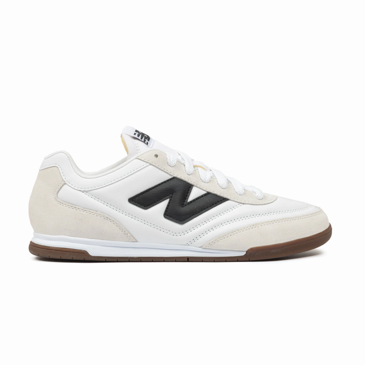 RC42 'White Black' Iconic wear Recycled fabric