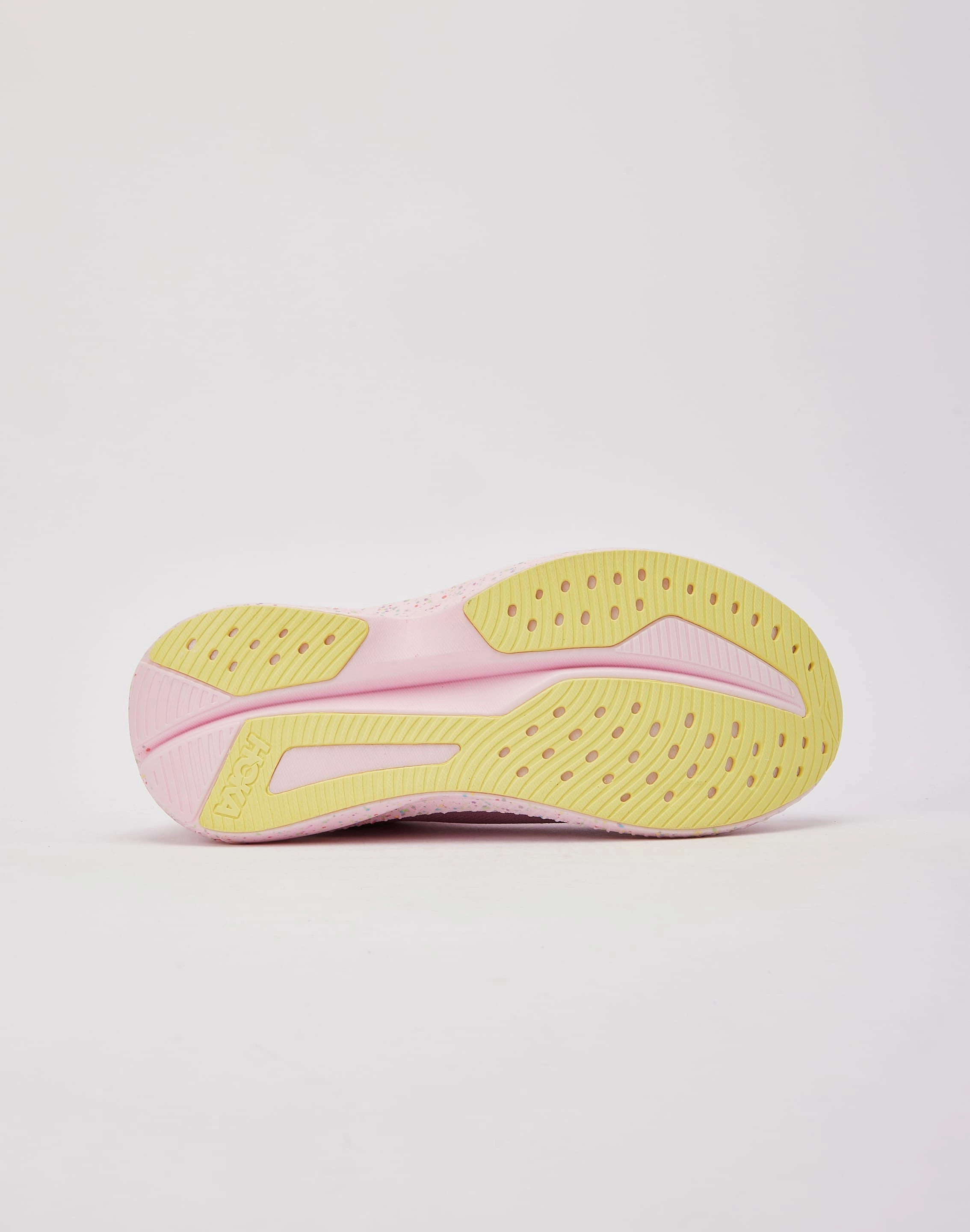 HOKA Mach 6 Thermoregulating Layer Non Restrictive Design