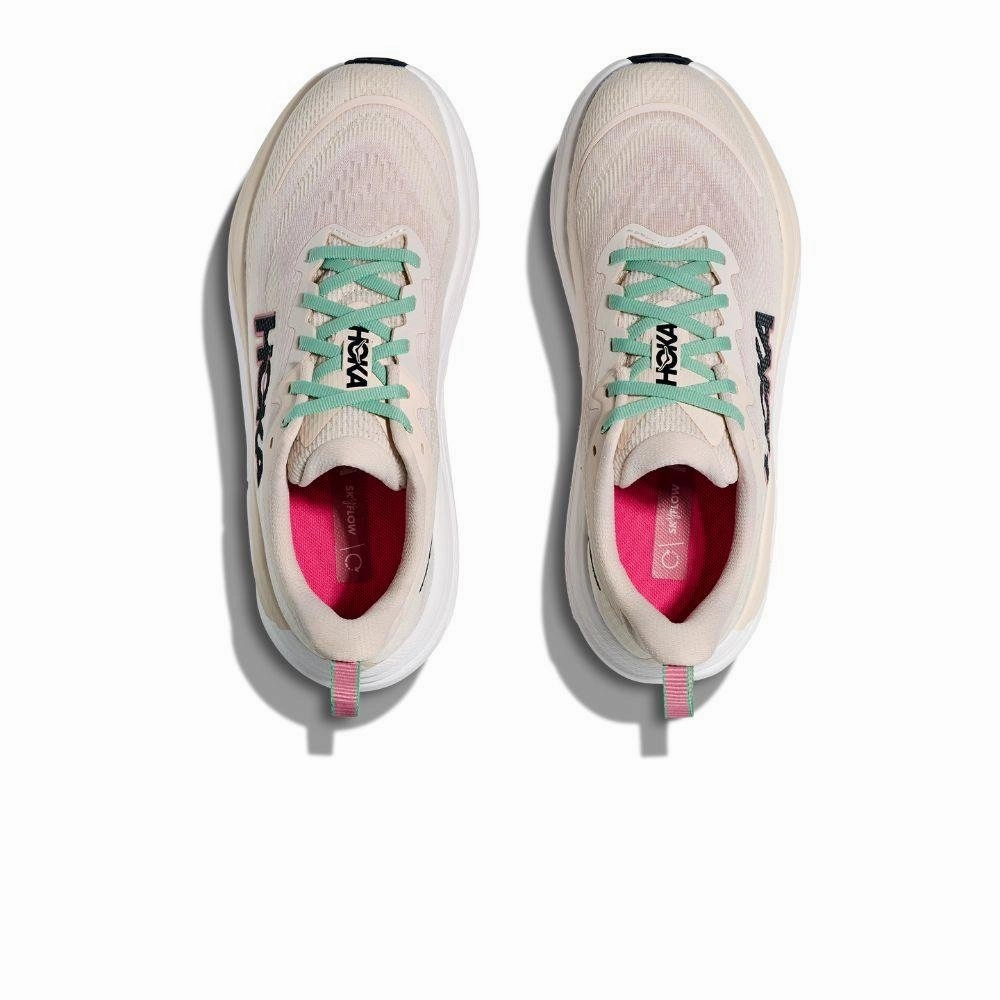 HOKA SKYFLOW ????????????????????? running with a lugged outsole