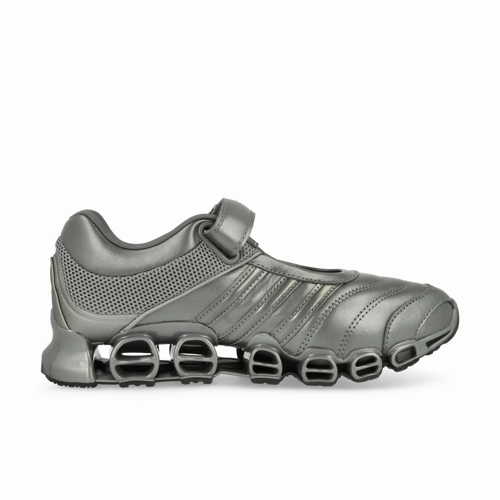 Megaride Mary-Jane Fast Action Moisture Wicking Fabric