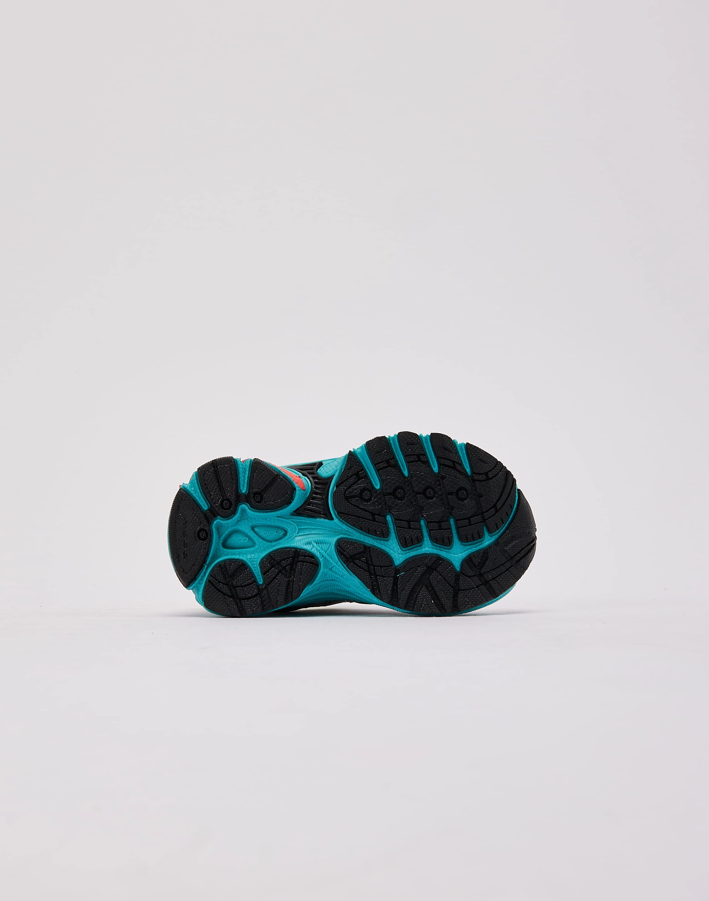 traveler - style Saucony Omni 9 Toddler