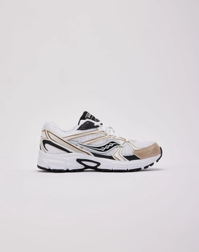 volleyball players Quick Fit Saucony Ride Millennium Grade-School
