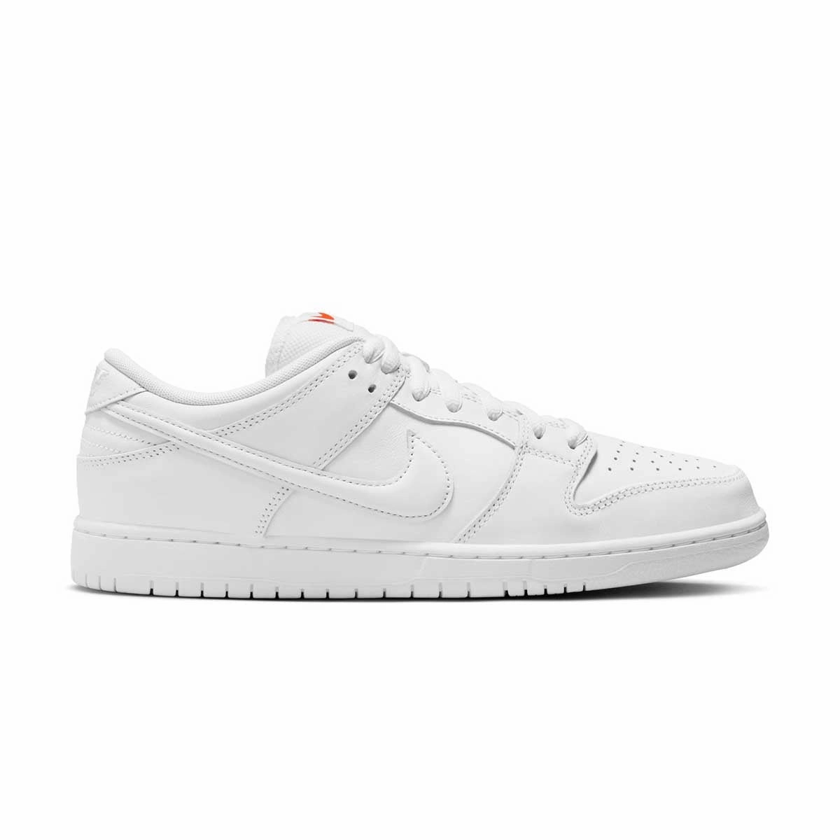 SB Dunk Low Pro 'White' Travelers athletic men's performance