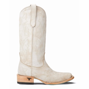 Saratoga Embroidered Square Toe Cowboy Boot Anatomical Last Shape Luxurious lining