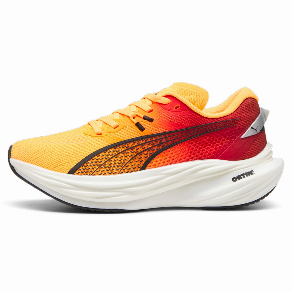 Microperforated Panels padded sole Deviate Nitro 3 Fade Running Shoes