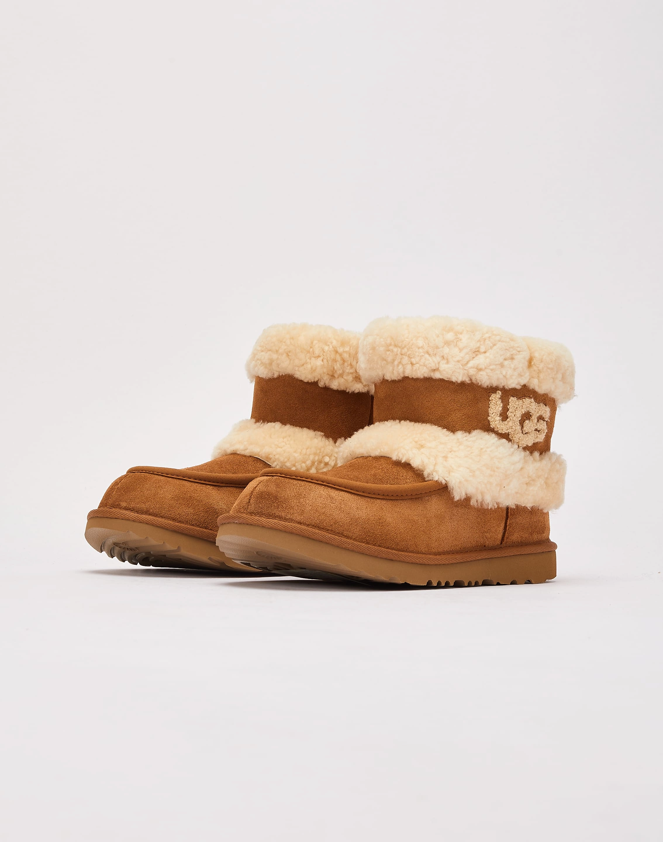 UGG Ultra Mini Fluff Boots Grade-School Travel Light