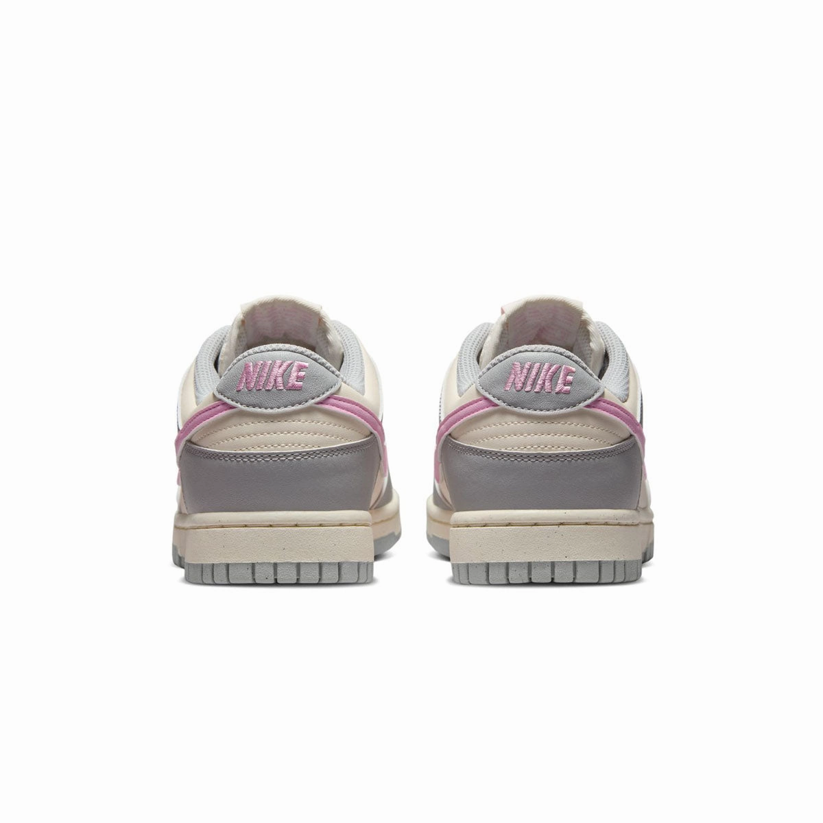 All-purpose fit Wmns Dunk Low Next Nature 'Light Smoke Grey'