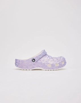 Ergonomic Footbed Shape Crocs Classic Iridescent Geometric Clog Grade-School