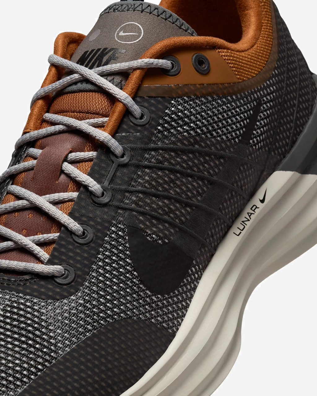 Lunar Roam SE 'Desert Bronze/Metallic Pewter' Anti Slip Traction Collapsible Heel Design