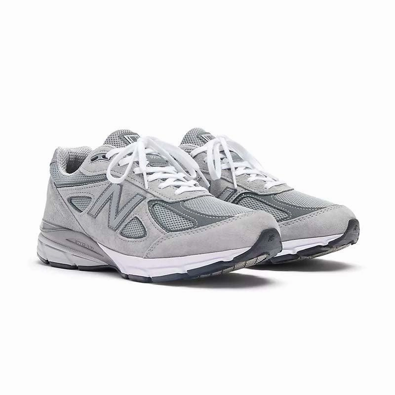 in USA 990v4 'Grey Silver' tennis shoes
