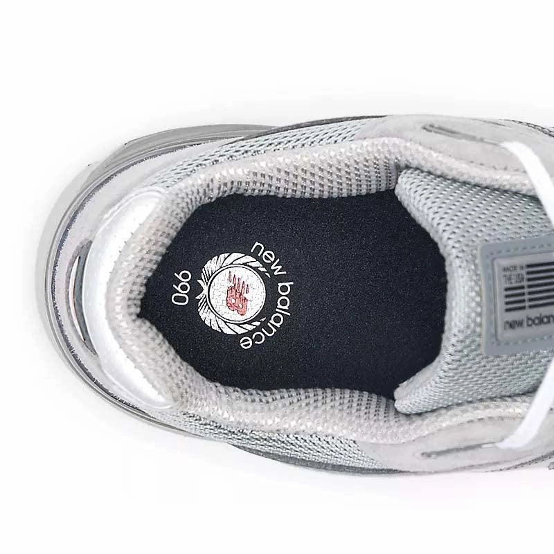 Multi Surface Traction in USA 990v4 'Grey Silver'